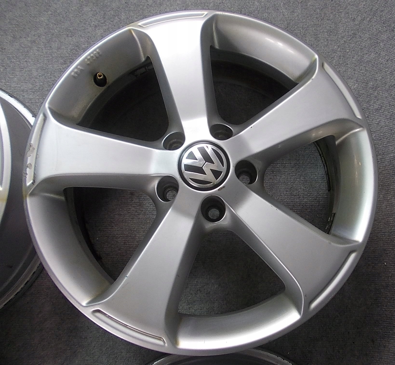 Alu Felge Volkswagen T3 CC Passat 17 Zoll 6.5J 5x112 39ET 1K8071497