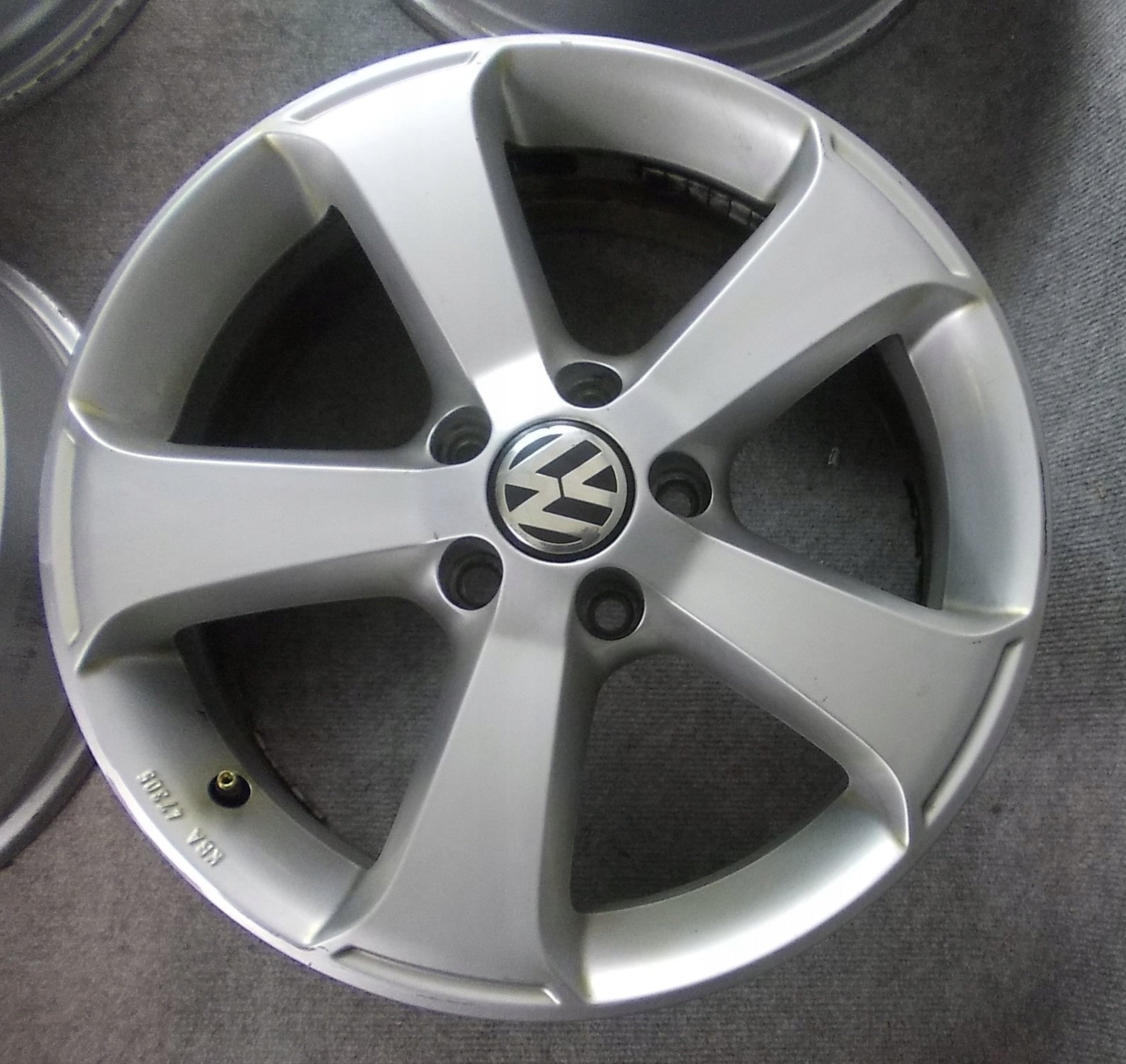 Alu Felge Volkswagen T3 CC Passat 17 Zoll 6.5J 5x112 39ET 1K8071497