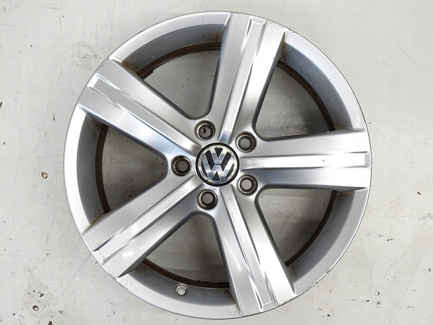 Alu Felge Volkswagen CC Passat T4 Aluminum rim 17 Zoll 7.5J 5x112 3AA601025E