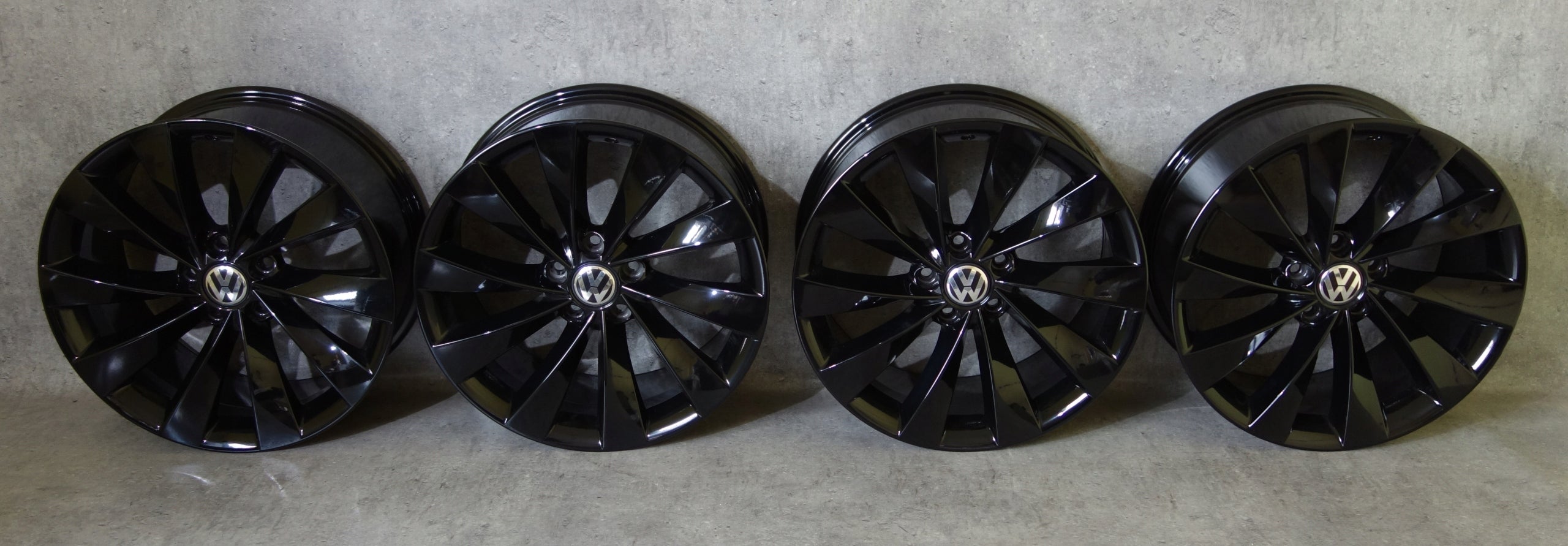 Alu Felge Volkswagen CC Passat 18 Zoll 8.0J 5x112 41ET 3C8601025D