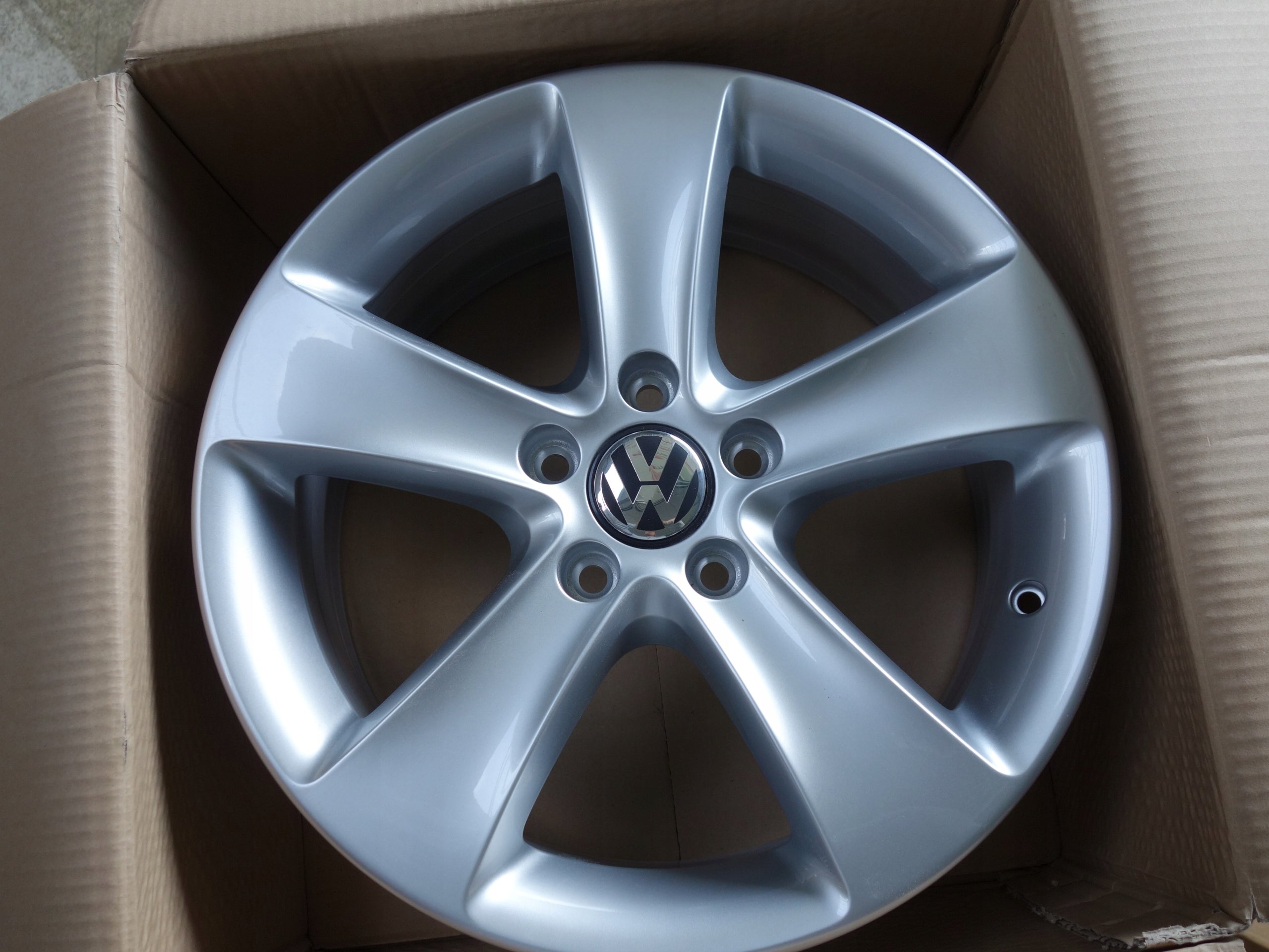  Alu Felge Volkswagen CC Passat 17 Zoll 6.5J 5x112 39ET 3C8601025F product image