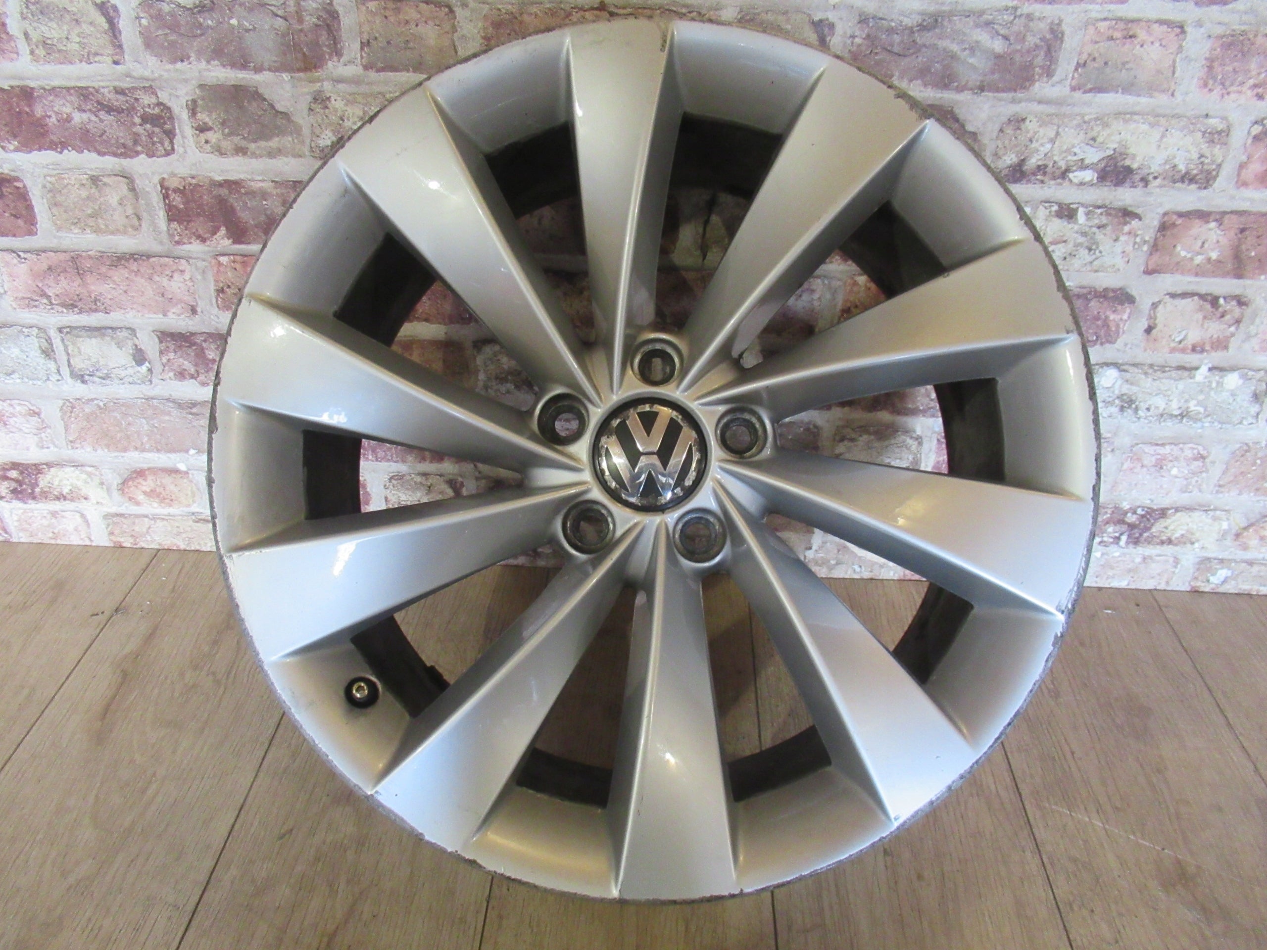 Alu Felge Volkswagen Scirocco CC T4 18 Zoll 8.0J 5x112 41ET 3C8601025D