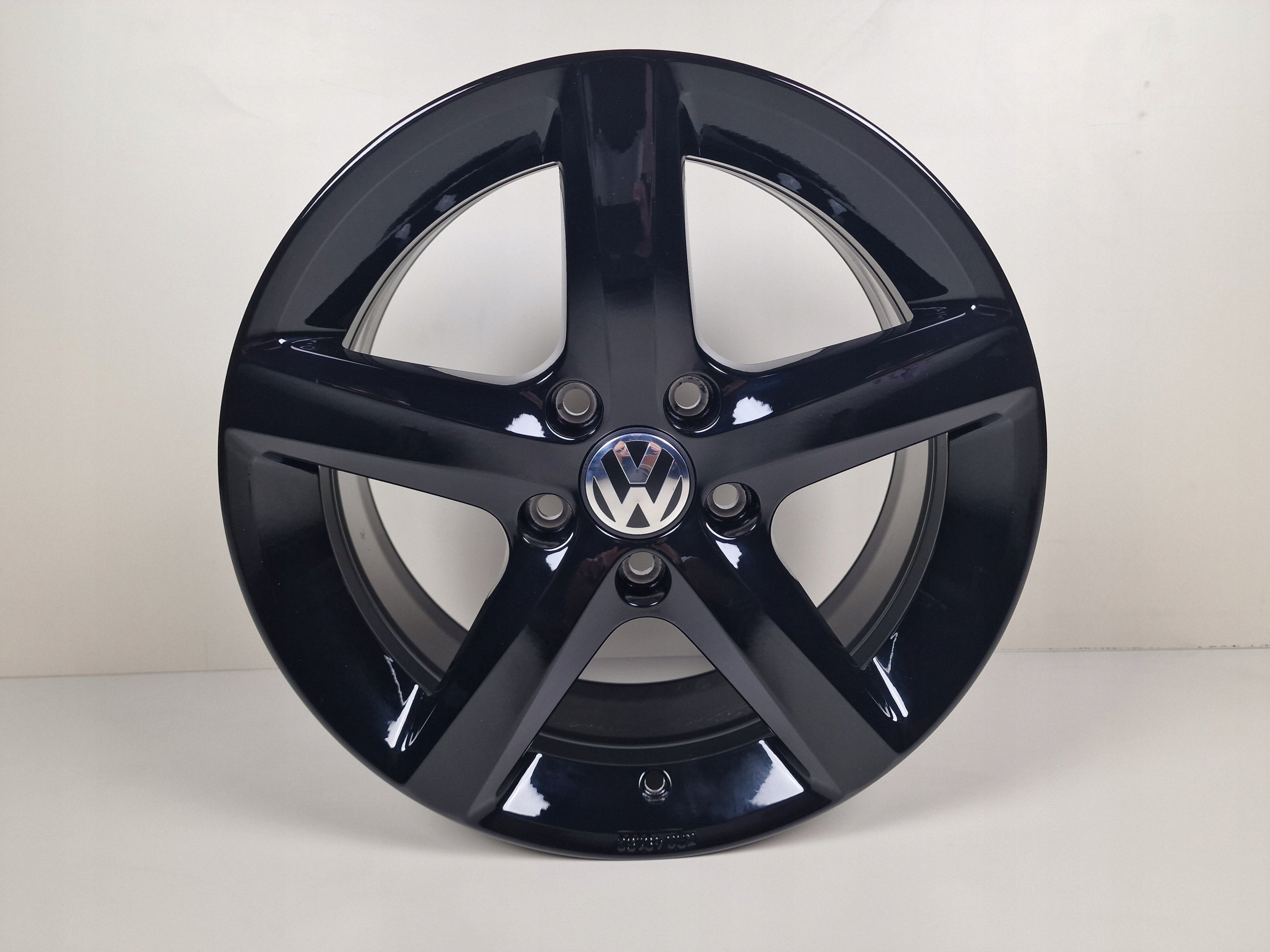  Alu Felge Volkswagen Passat Golf Sharan Tiguan Touran 16 Zoll 6.5J 5x112 33ET product image