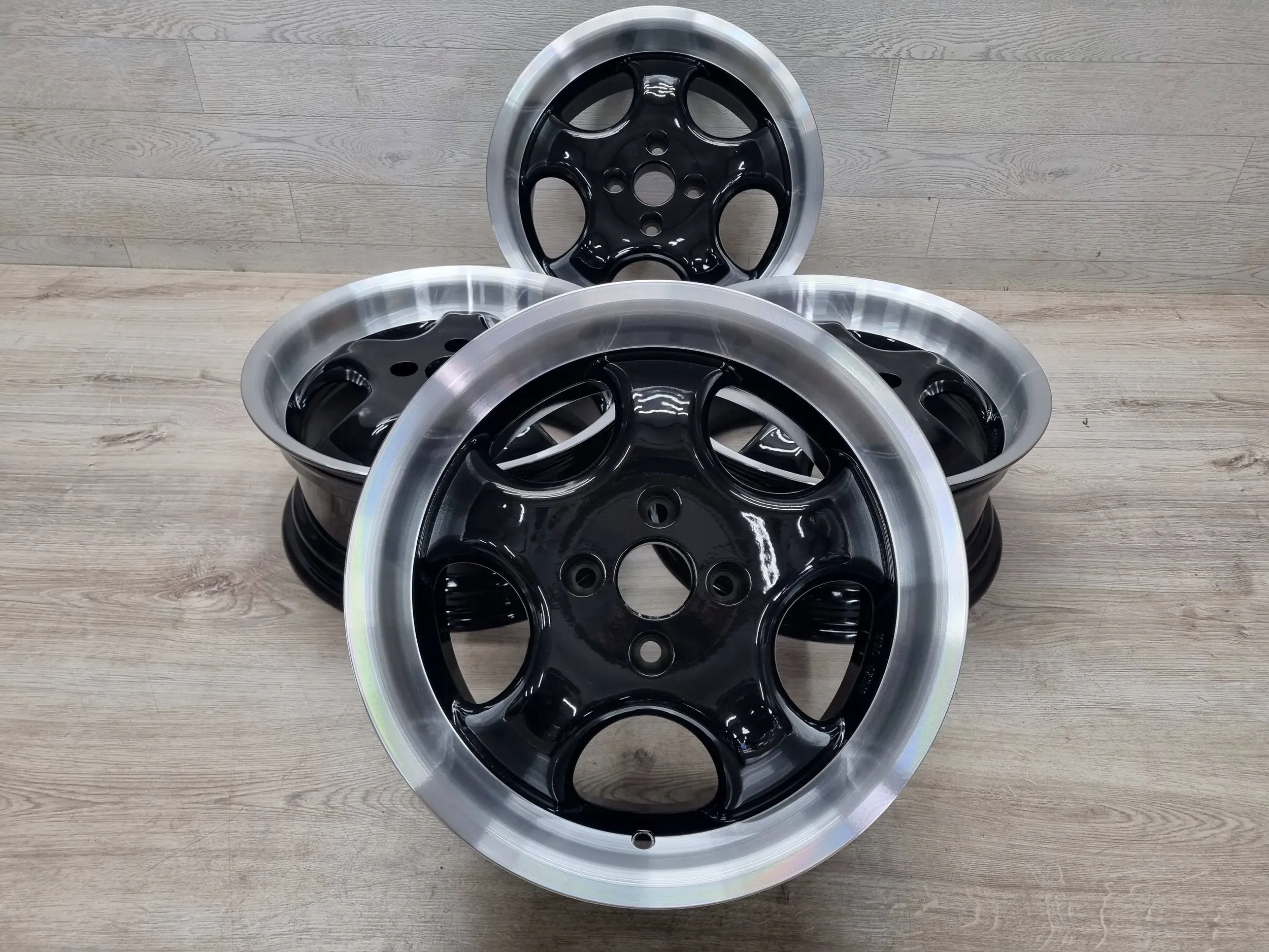  Alu Felge Volkswagen T3 Golf Aluminum rim 15 Zoll 7.0J 4x100 35ET product image