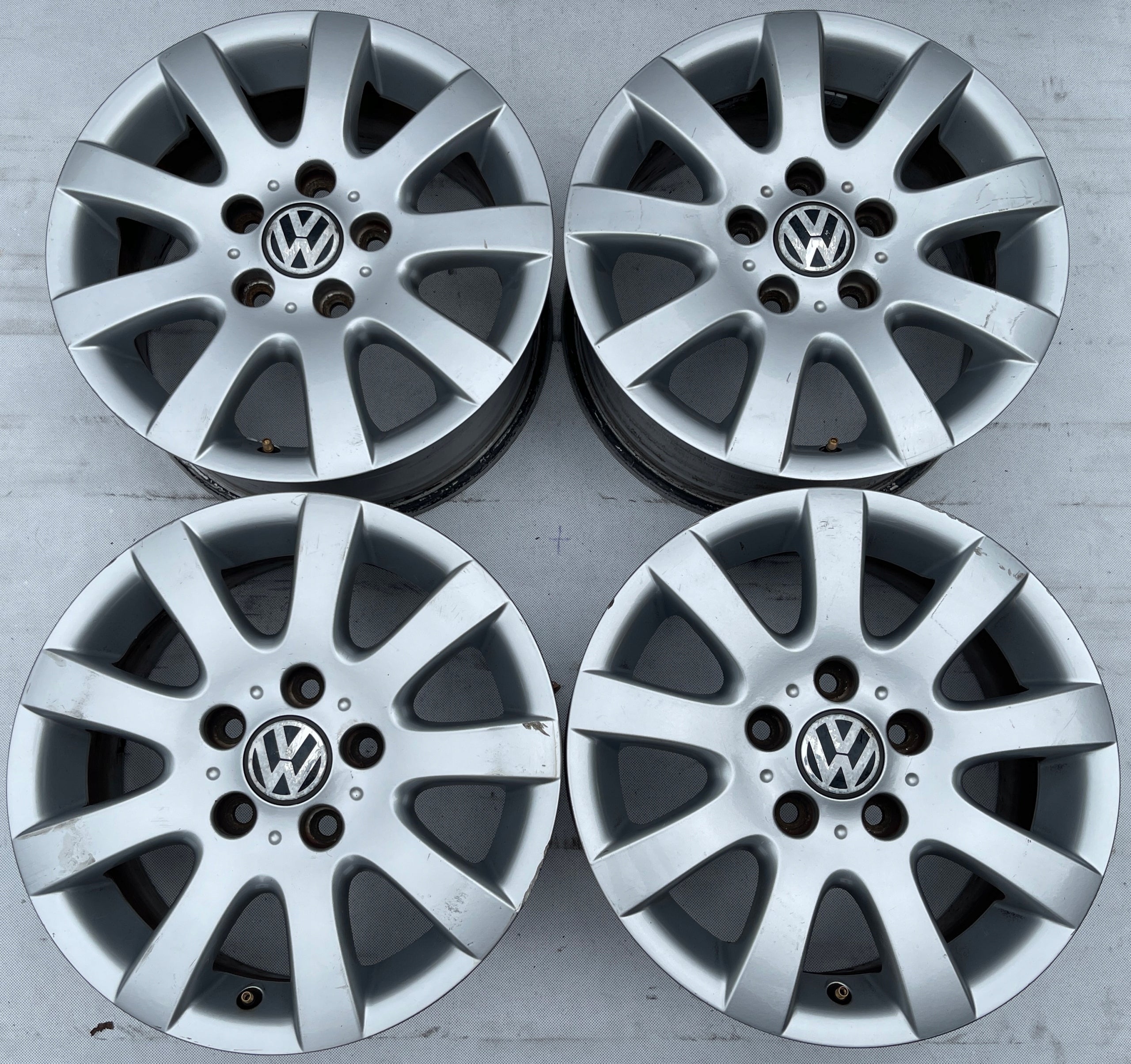 Alu Felge Volkswagen T5 Aluminum rim 15 Zoll 6.5J 5x112 50ET 1K0601025AQ