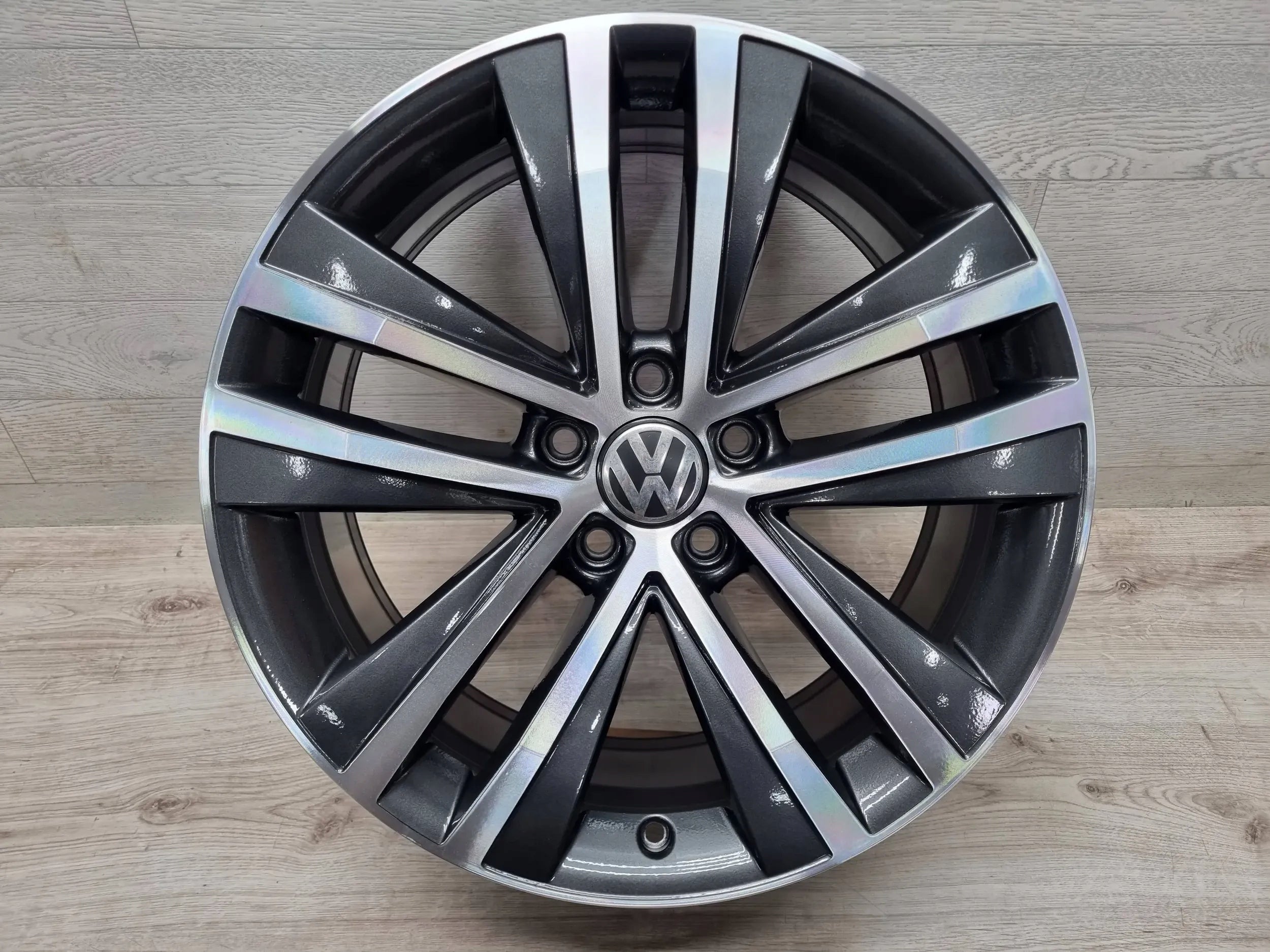 Alu Felge Volkswagen T3 Sharan 18 Zoll 7.5J 5x112 35ET 7N0601025F