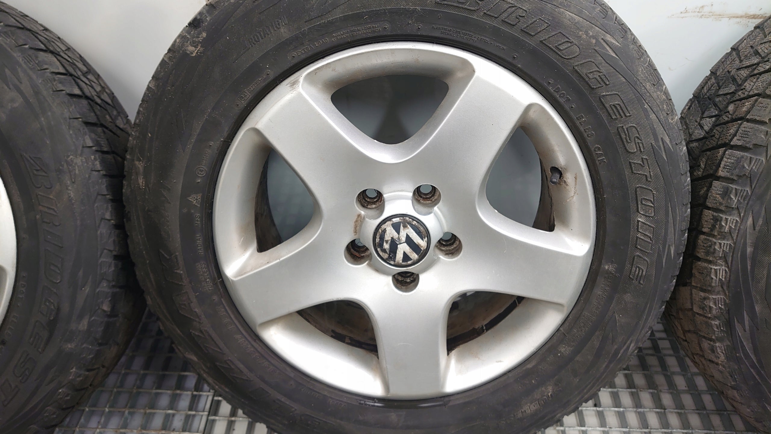 Alu Felge Volkswagen T5 Aluminum rim 17 Zoll 7.5J 5x120 7L6601025E