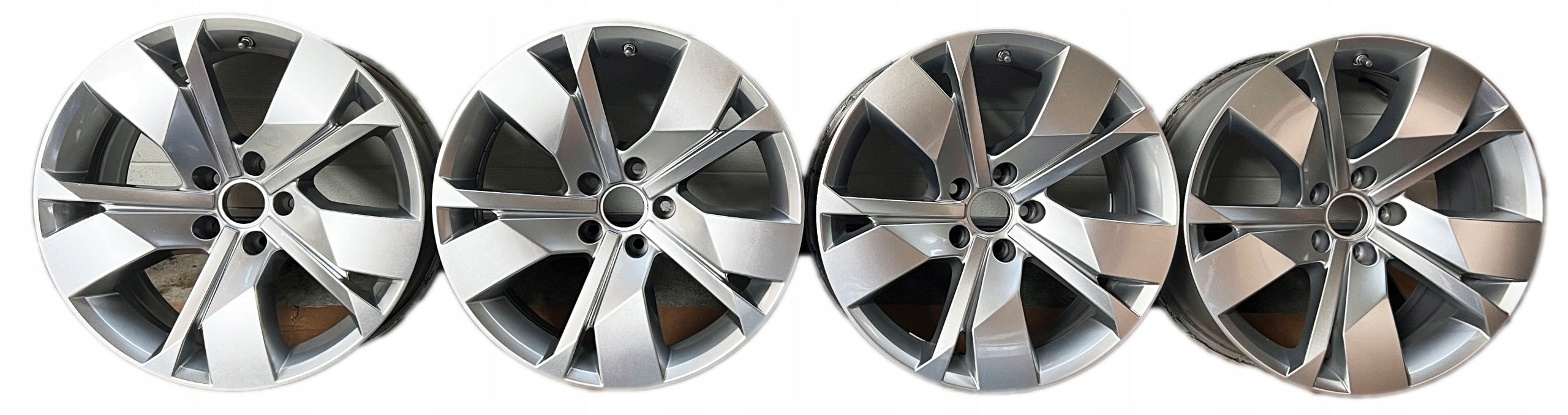 Alu Felge Volkswagen Touareg Aluminum rim 18 Zoll 8.0J 5x112 25ET 760601025A