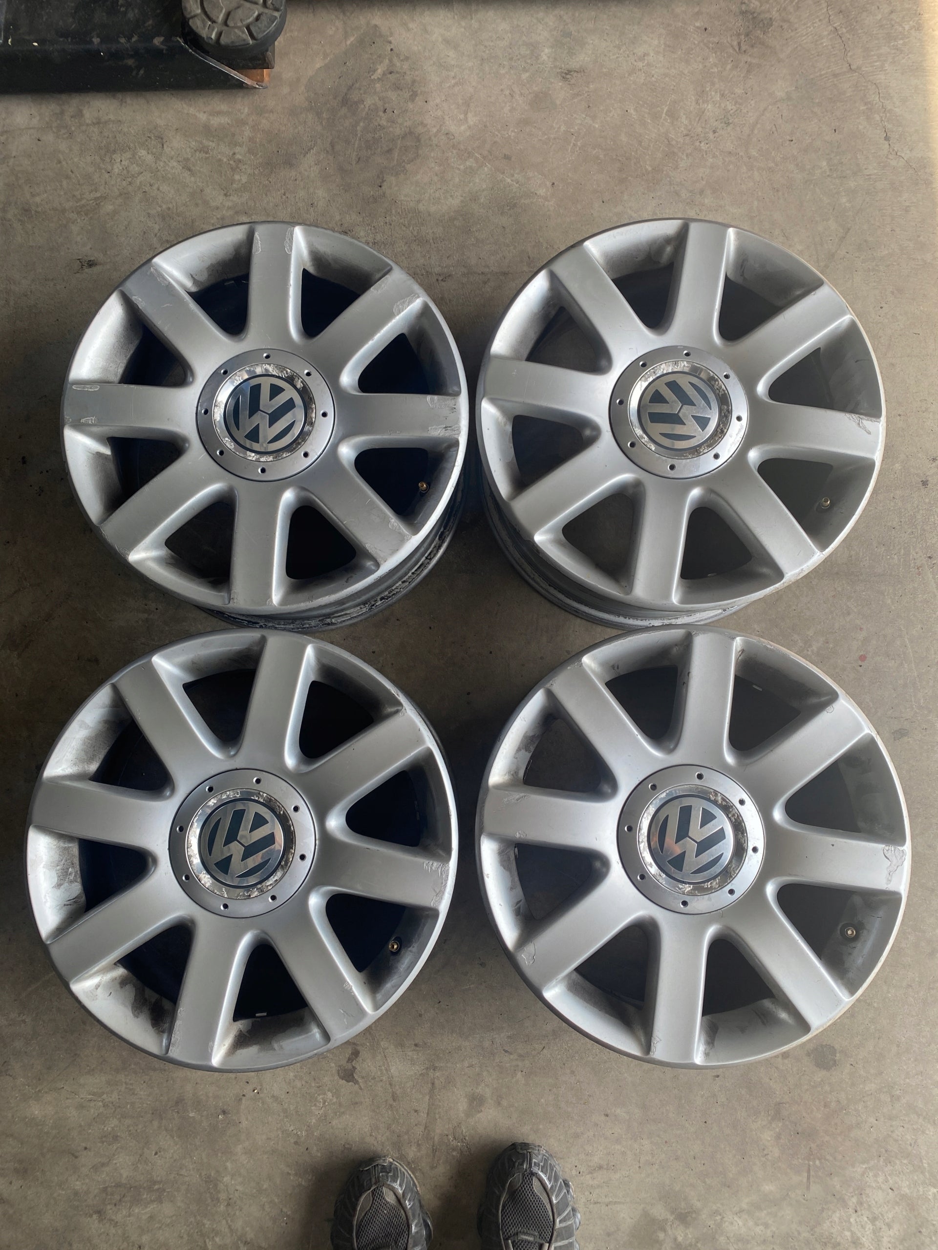  Alu Felge Volkswagen Golf T5 Touran Caddy 16 Zoll 6.5J 5x112 50ET 1K0601025R product image