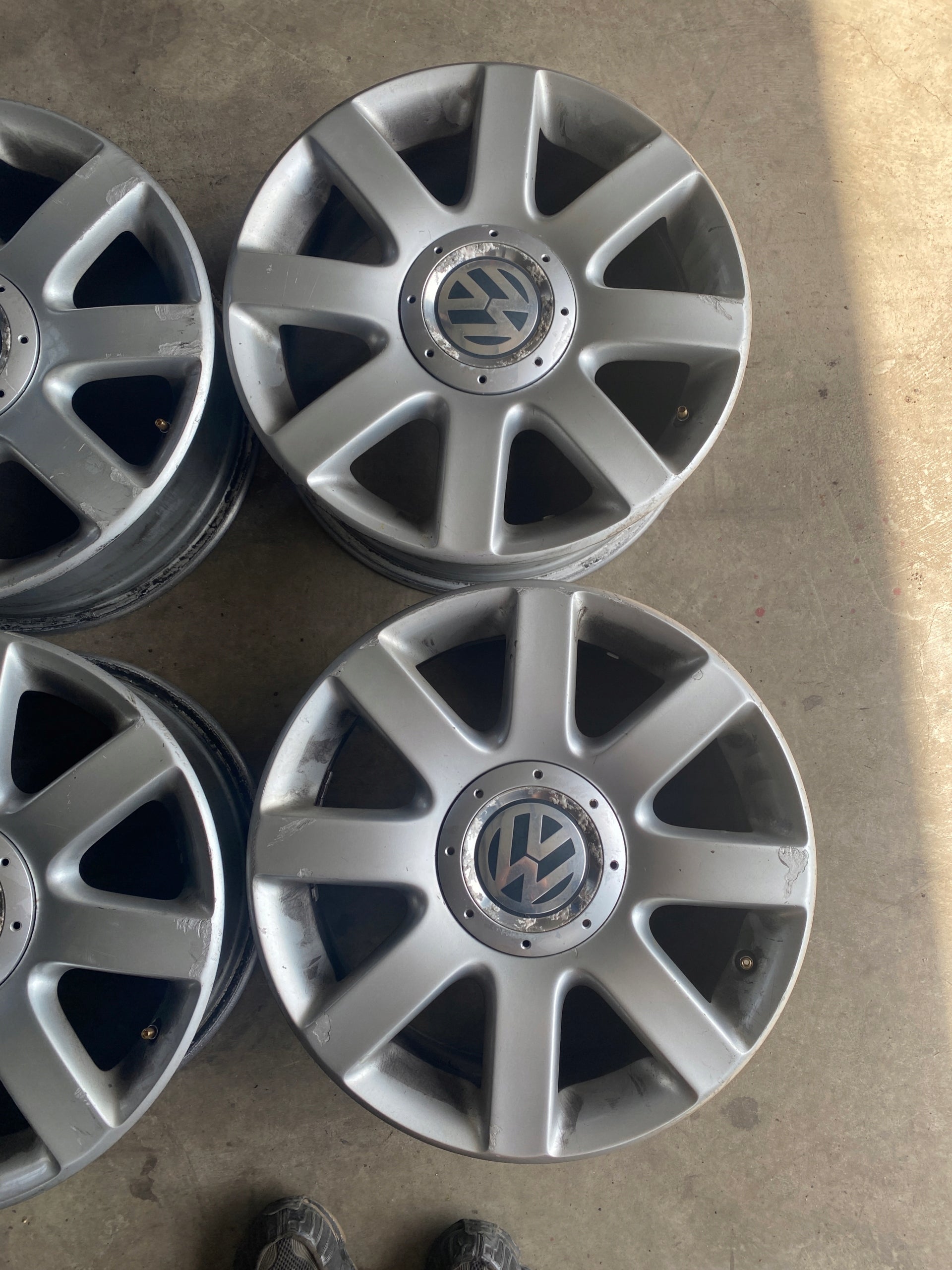 Alu Felge Volkswagen Golf T5 Touran Caddy 16 Zoll 6.5J 5x112 50ET 1K0601025R