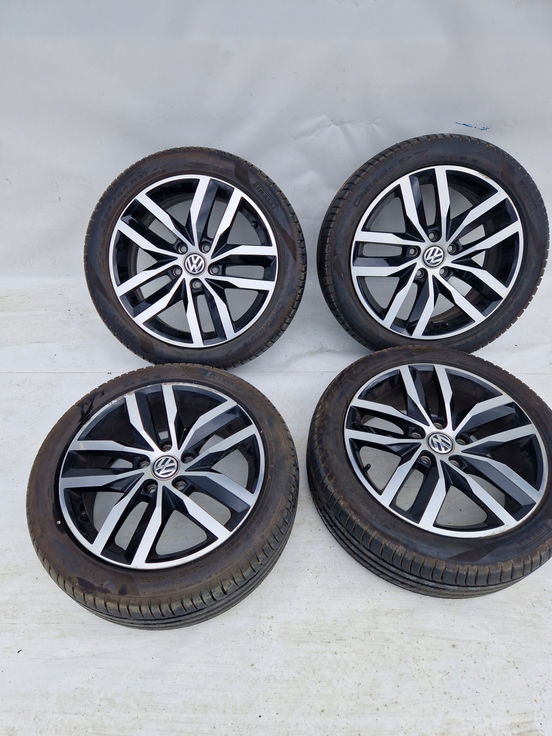  Alu Felge Volkswagen Golf VII Golf VI Golf V Golf 17 Zoll 7.0J 5x112 49ET 5G0601025BT product image