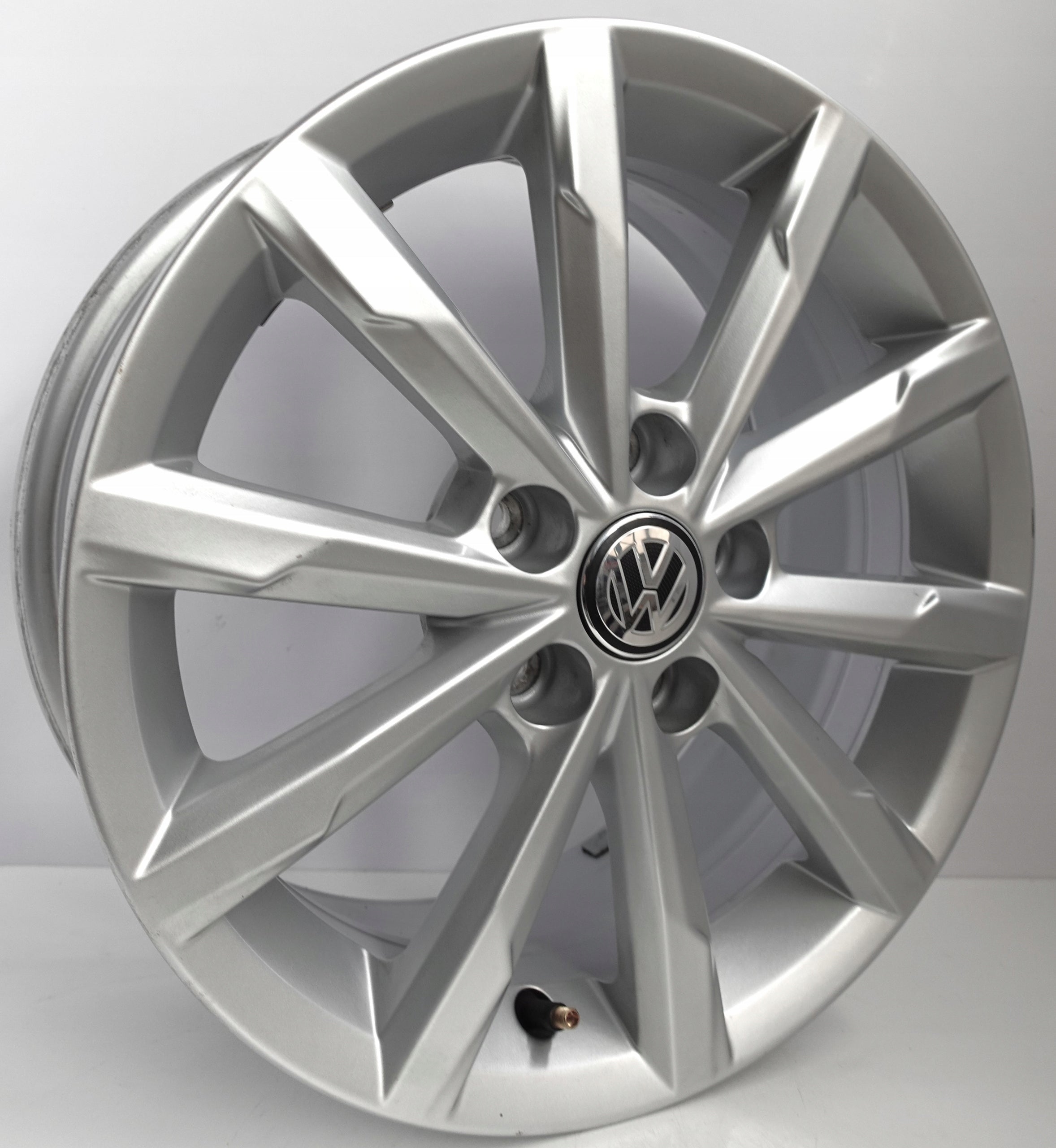 Alu Felge Volkswagen Jetta Aluminum rim 15 Zoll 6.0J 5x112 6RD601025N