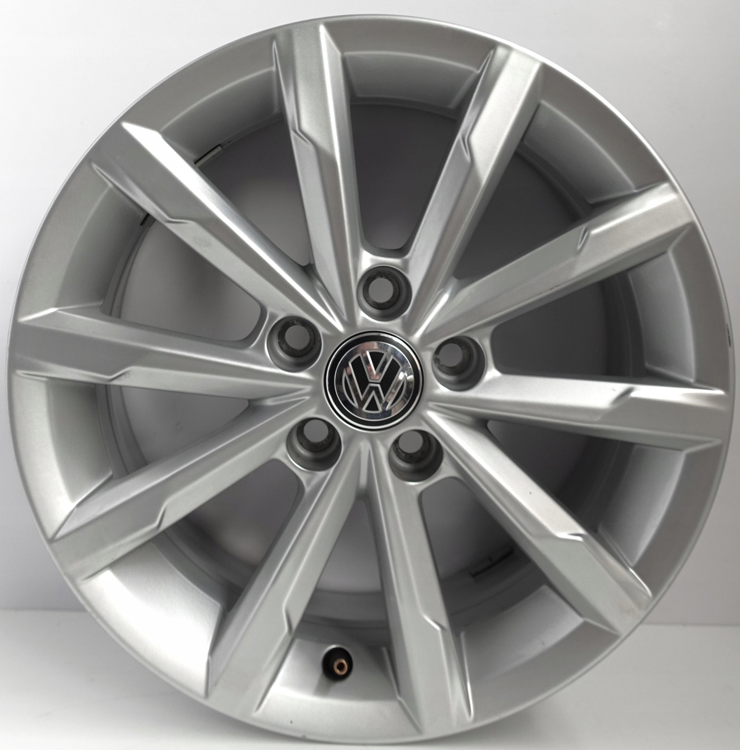 Alu Felge Volkswagen Jetta Aluminum rim 15 Zoll 6.0J 5x112 6RD601025N