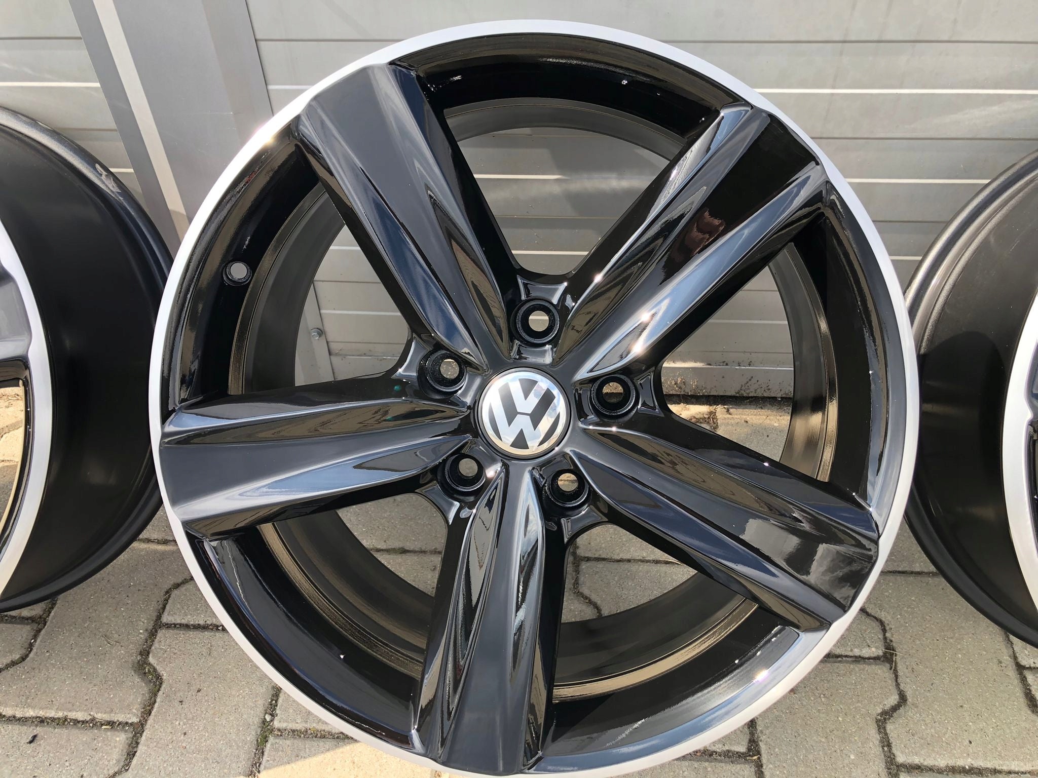 Alu Felge Volkswagen Touareg T5 19 Zoll 8.5J 5x130 59ET 7P6601025K