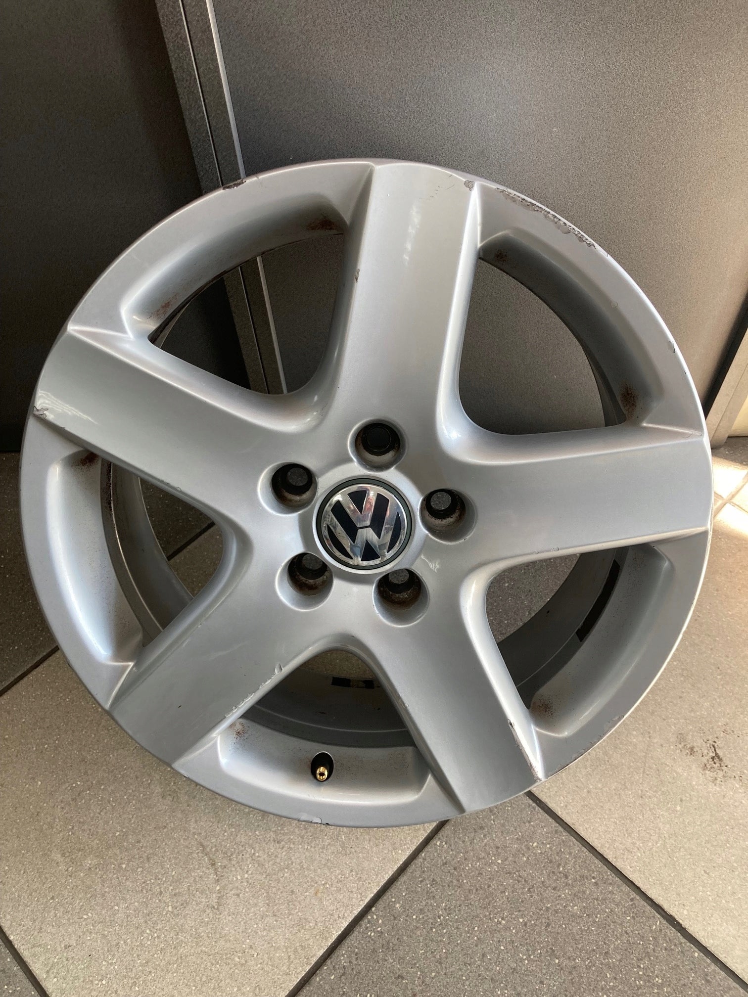 Alu Felge Volkswagen Jetta Passat Eos Golf 17 Zoll 7.0J 5x112 54ET 1k0601025B