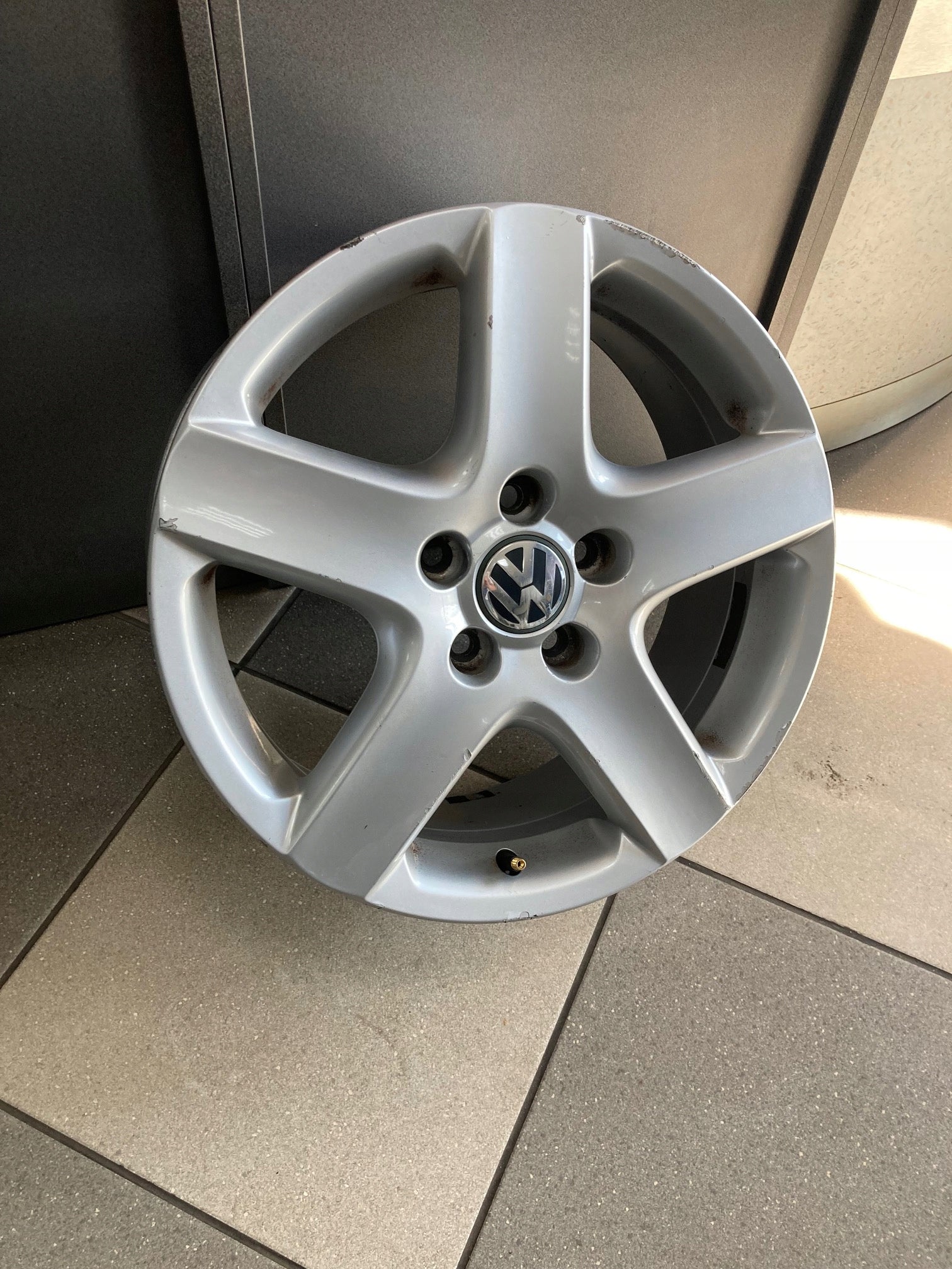 Alu Felge Volkswagen Jetta Passat Eos Golf 17 Zoll 7.0J 5x112 54ET 1k0601025B