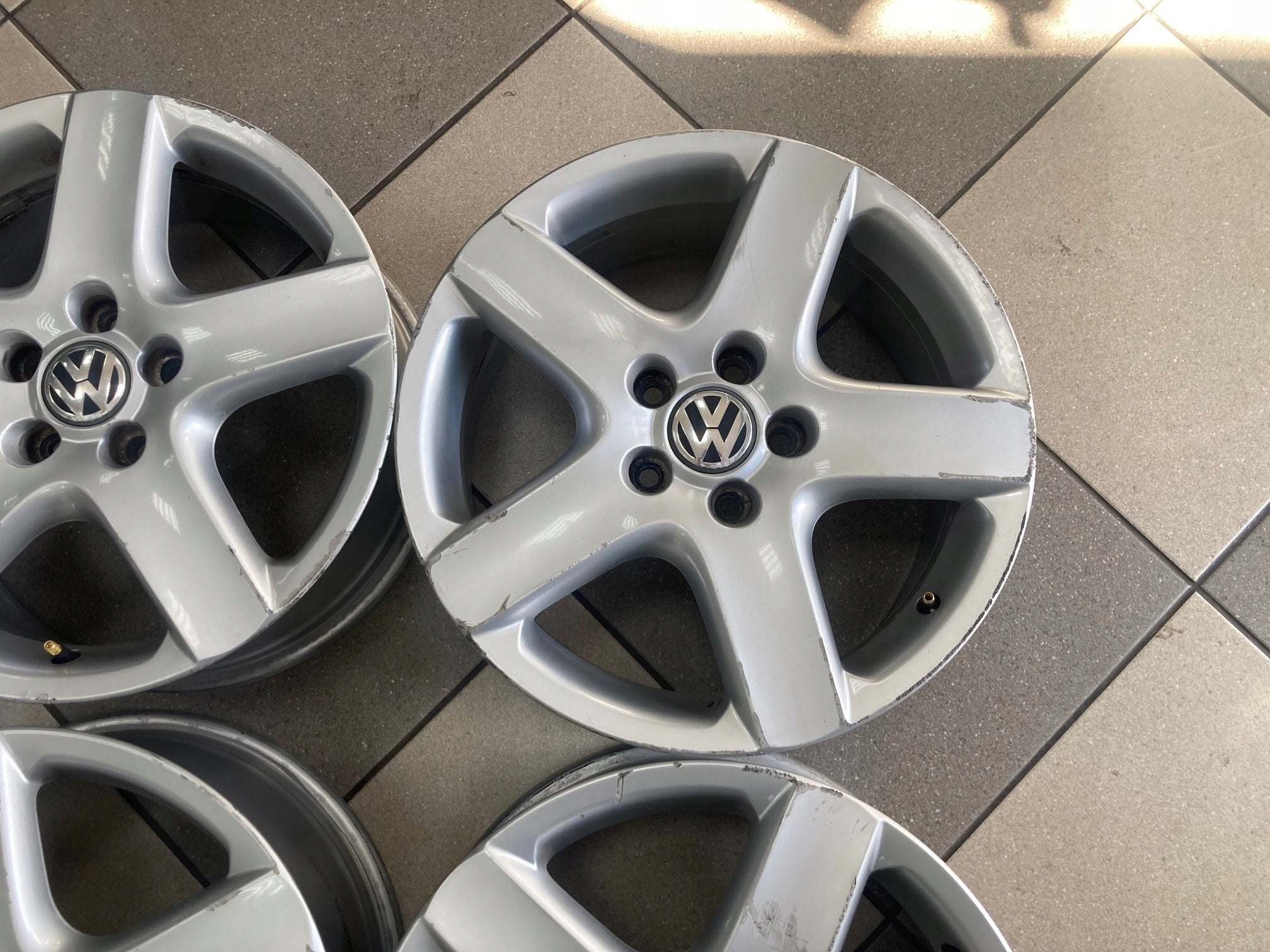 Alu Felge Volkswagen Jetta Passat Eos Golf 17 Zoll 7.0J 5x112 54ET 1k0601025B