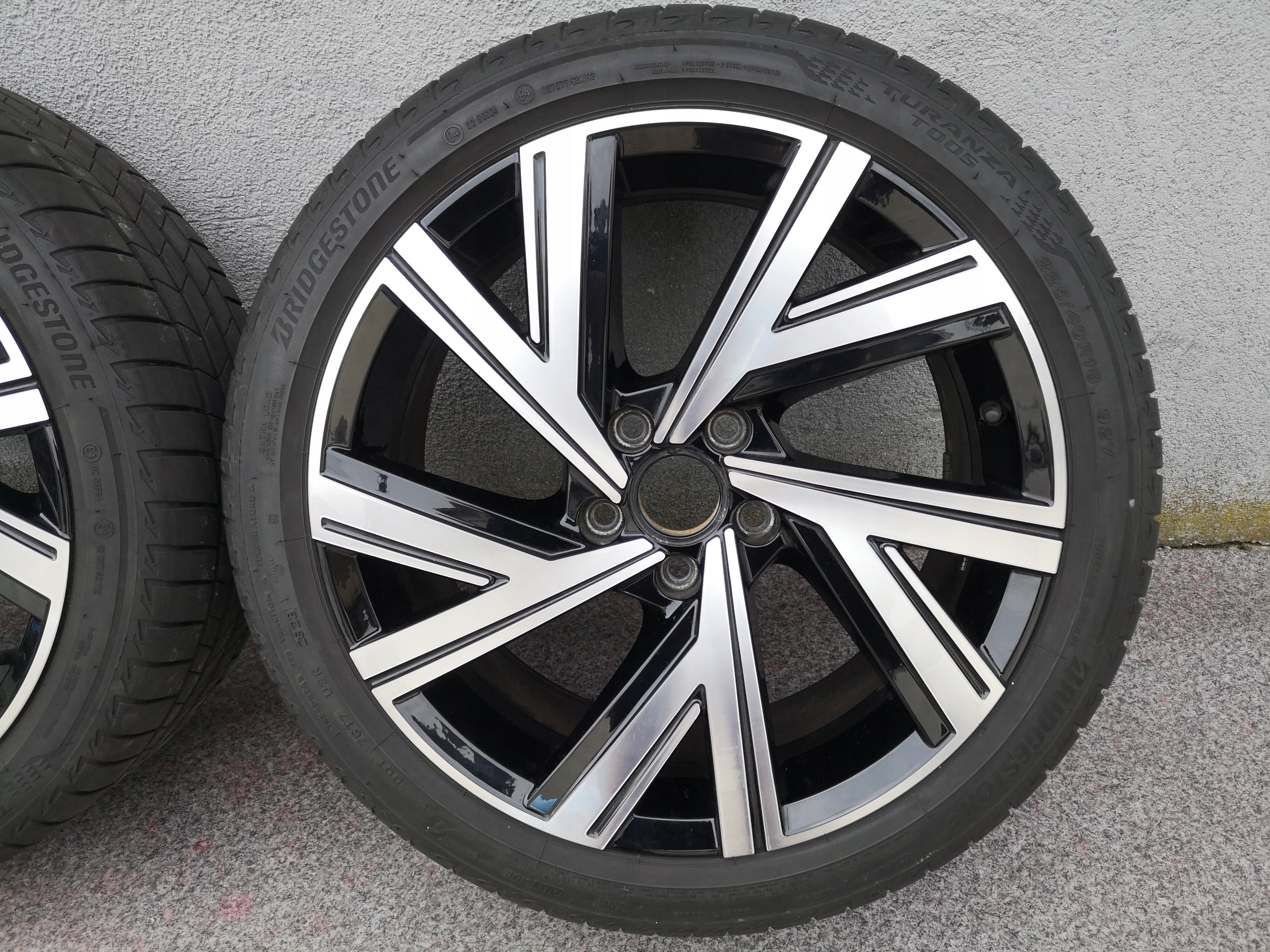 1x Alu Felge Volkswagen Golf VII Golf VIII T5 Golf V Golf VI Golf 18 Zoll 7.5J 5x112 51ET 5H0601025AE