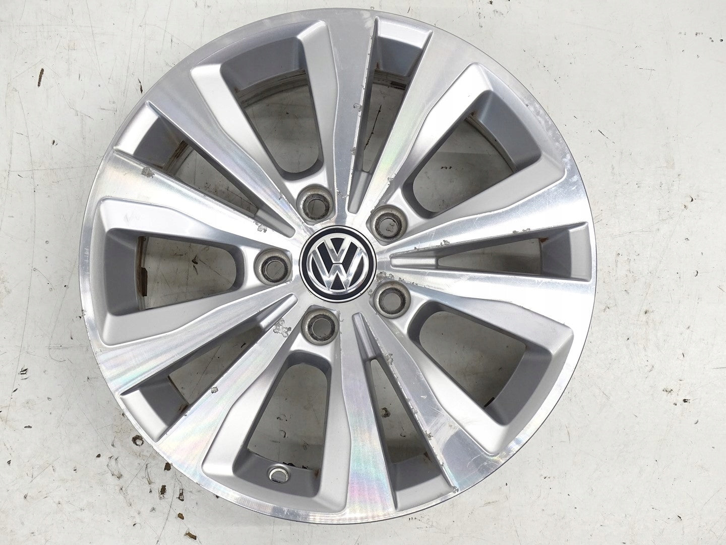 Alu Felge Volkswagen Golf VII Passat Golf Golf V Golf VI T4 16 Zoll 6.5J 5x112 5G0601025