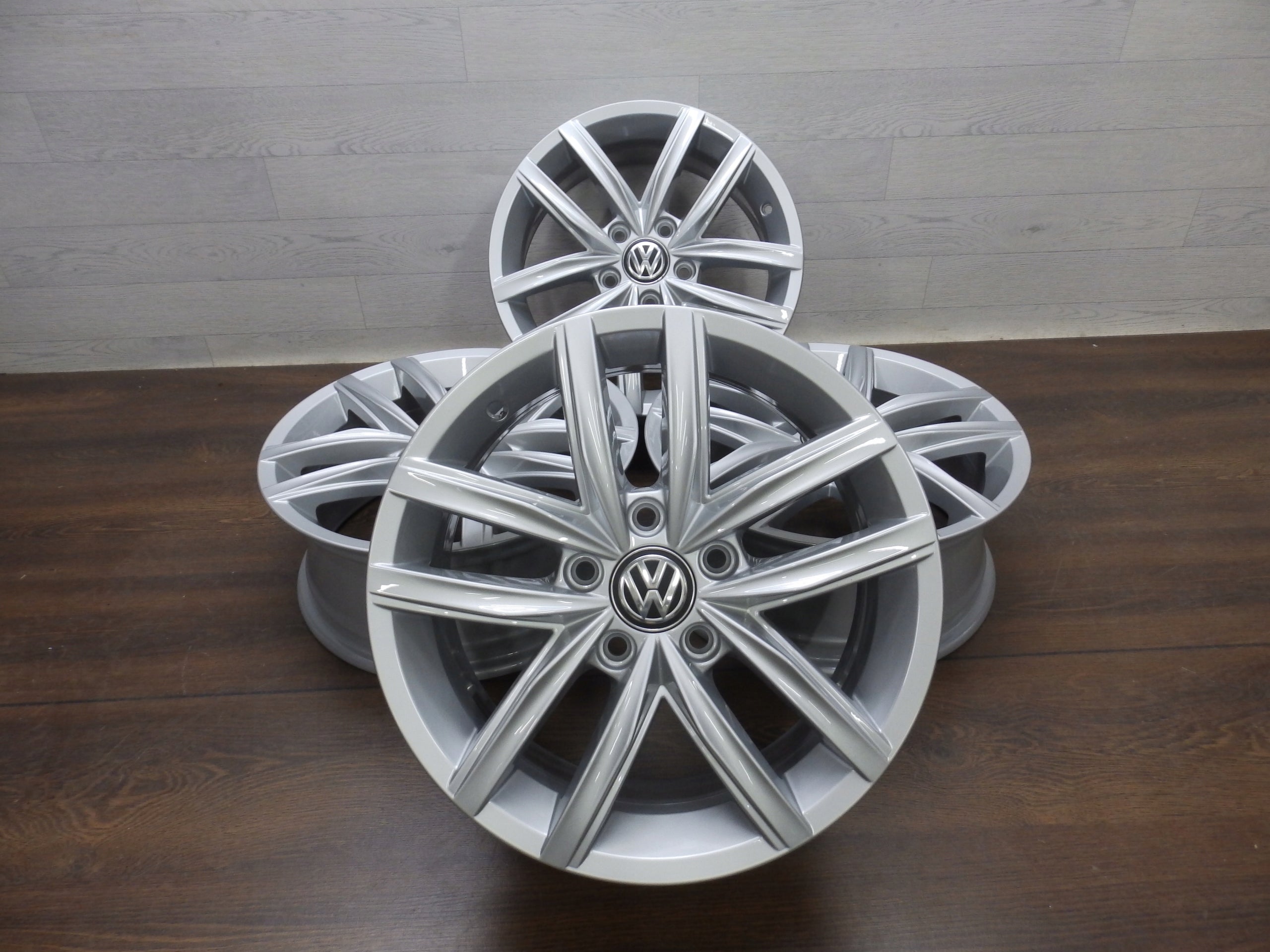 Alu Felge Volkswagen Golf VII Golf Golf V Golf VI T4 16 Zoll 6.5J 5x112 46ET 5G0601025CS