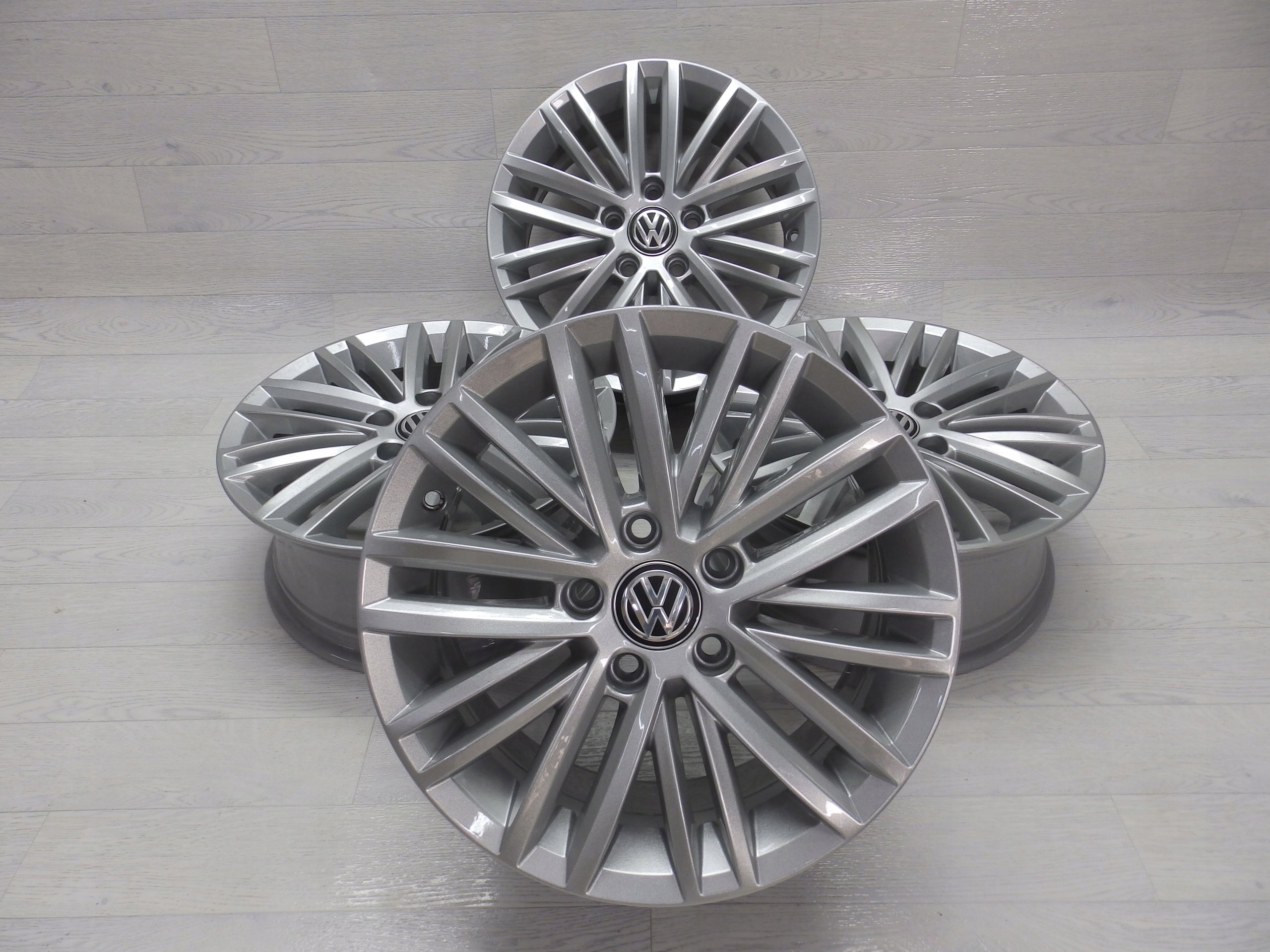 Alu Felge Volkswagen Golf VII Golf Golf V Golf VI T4 16 Zoll 6.5J 5x112 46ET