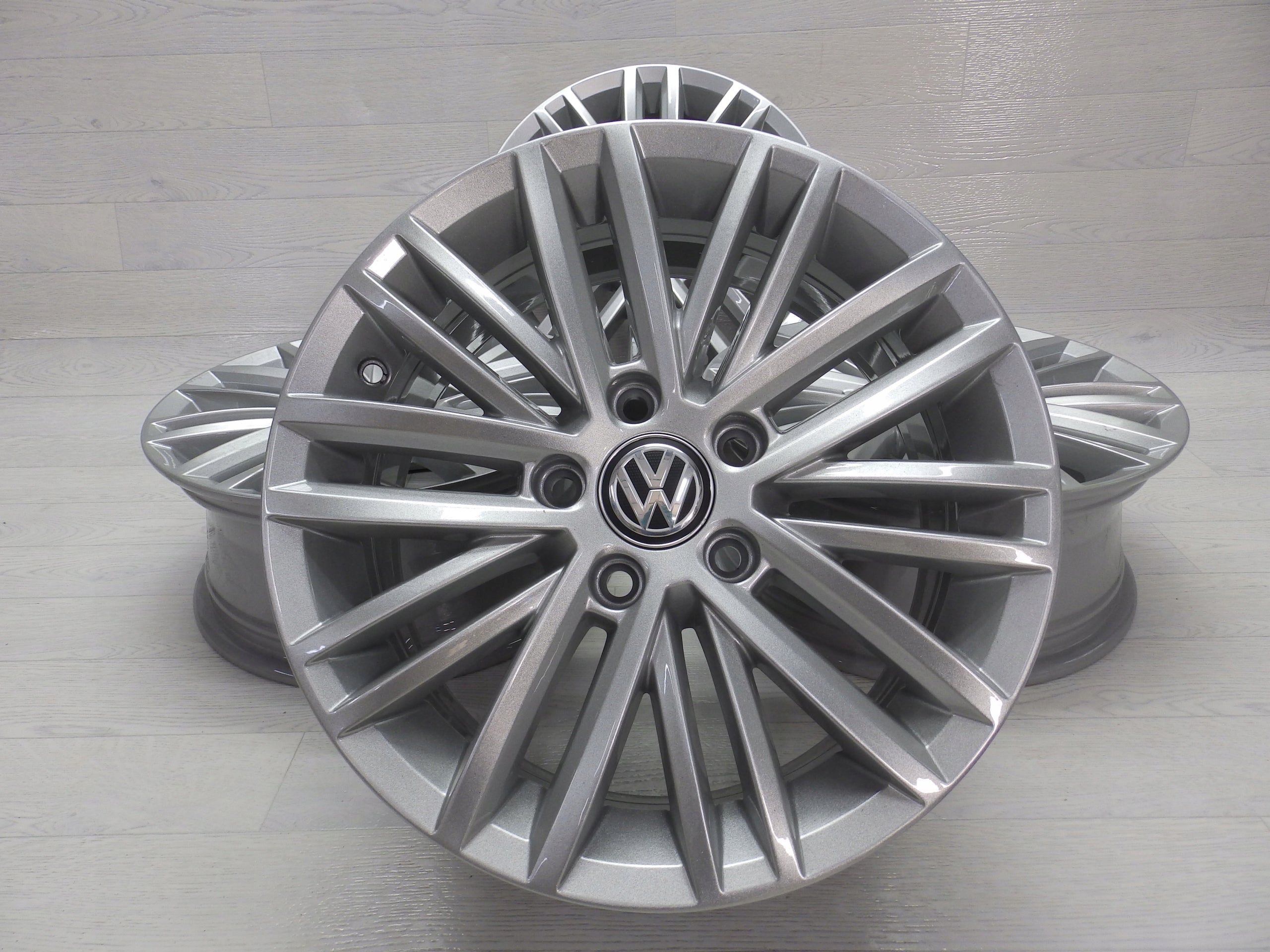 Alu Felge Volkswagen Golf VII Golf Golf V Golf VI T4 16 Zoll 6.5J 5x112 46ET