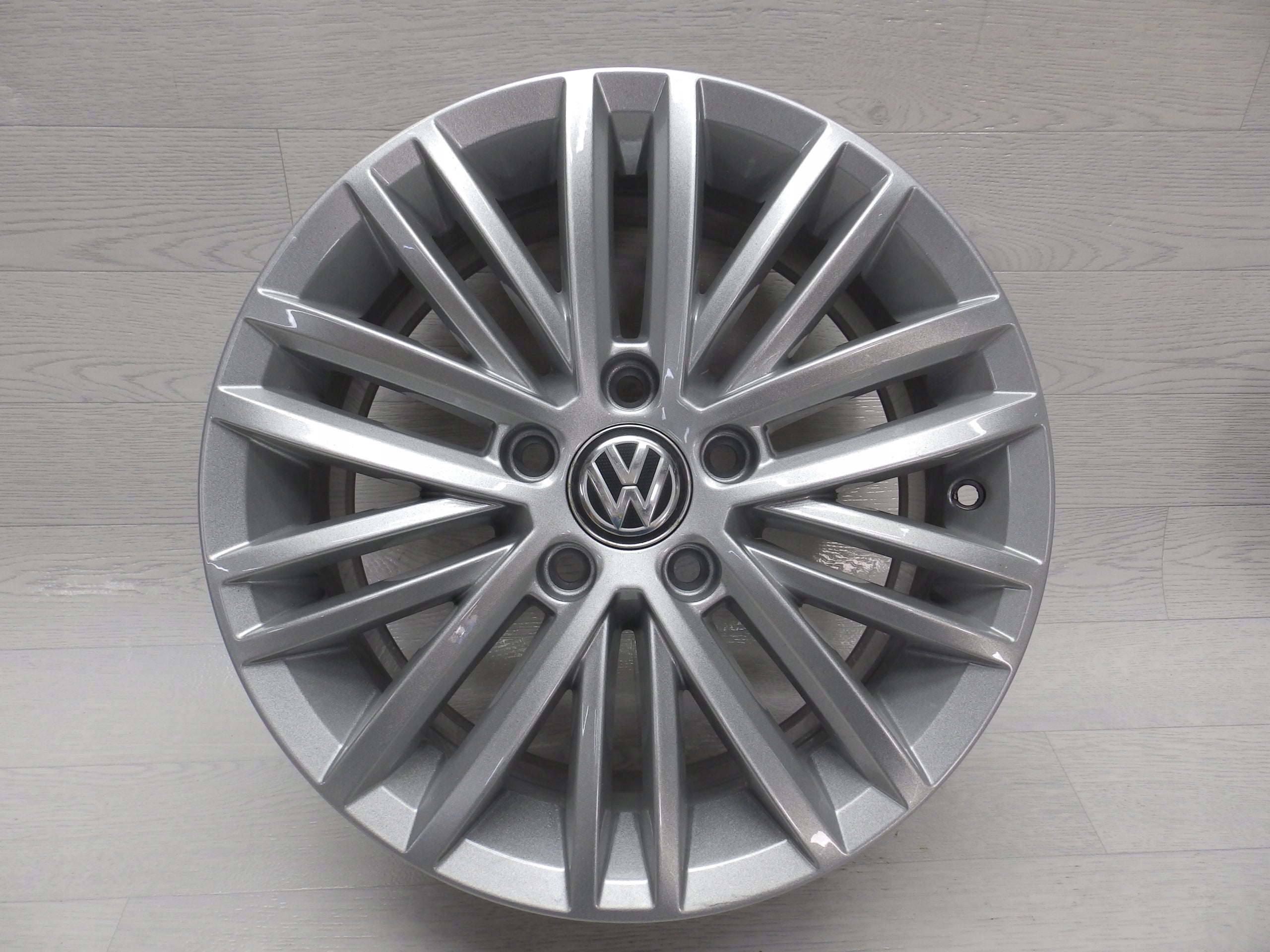 Alu Felge Volkswagen Golf VII Golf Golf V Golf VI T4 16 Zoll 6.5J 5x112 46ET