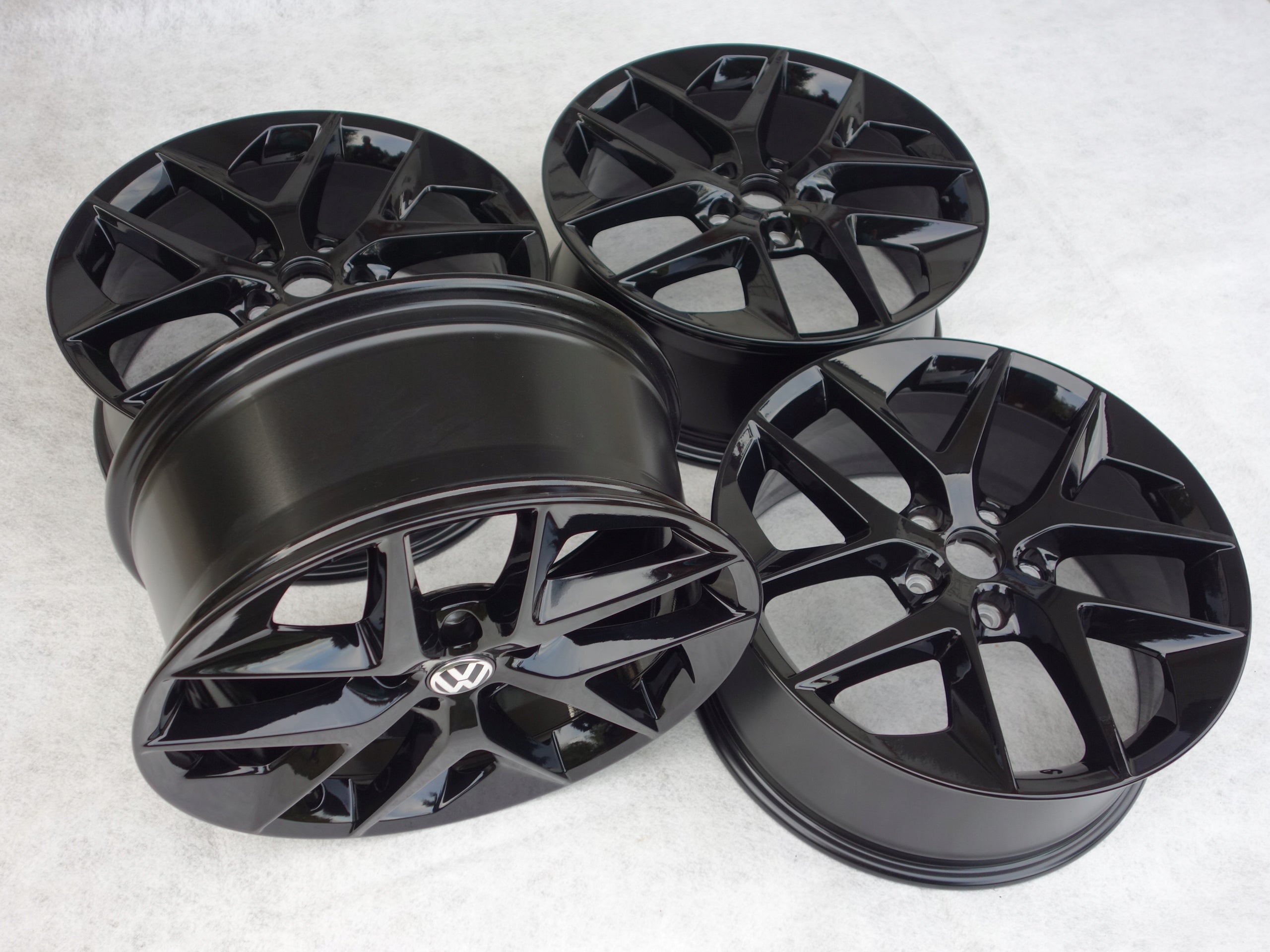 Alu Felge Volkswagen Golf VII Golf Golf V Golf VI Touran 18 Zoll 7.5J 5x112 51ET 5F0601025F