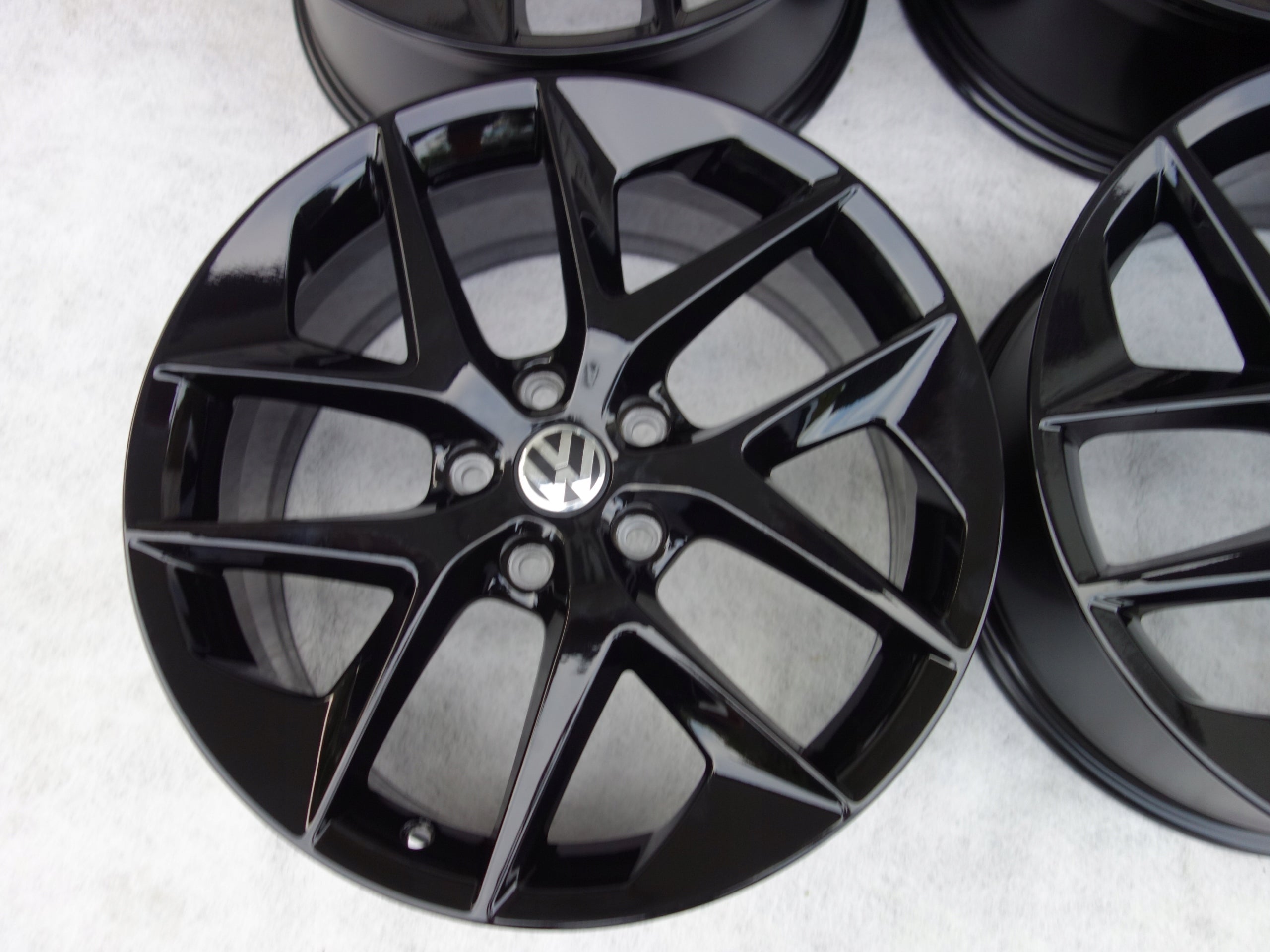 Alu Felge Volkswagen Golf VII Golf Golf V Golf VI Touran 18 Zoll 7.5J 5x112 51ET 5F0601025F