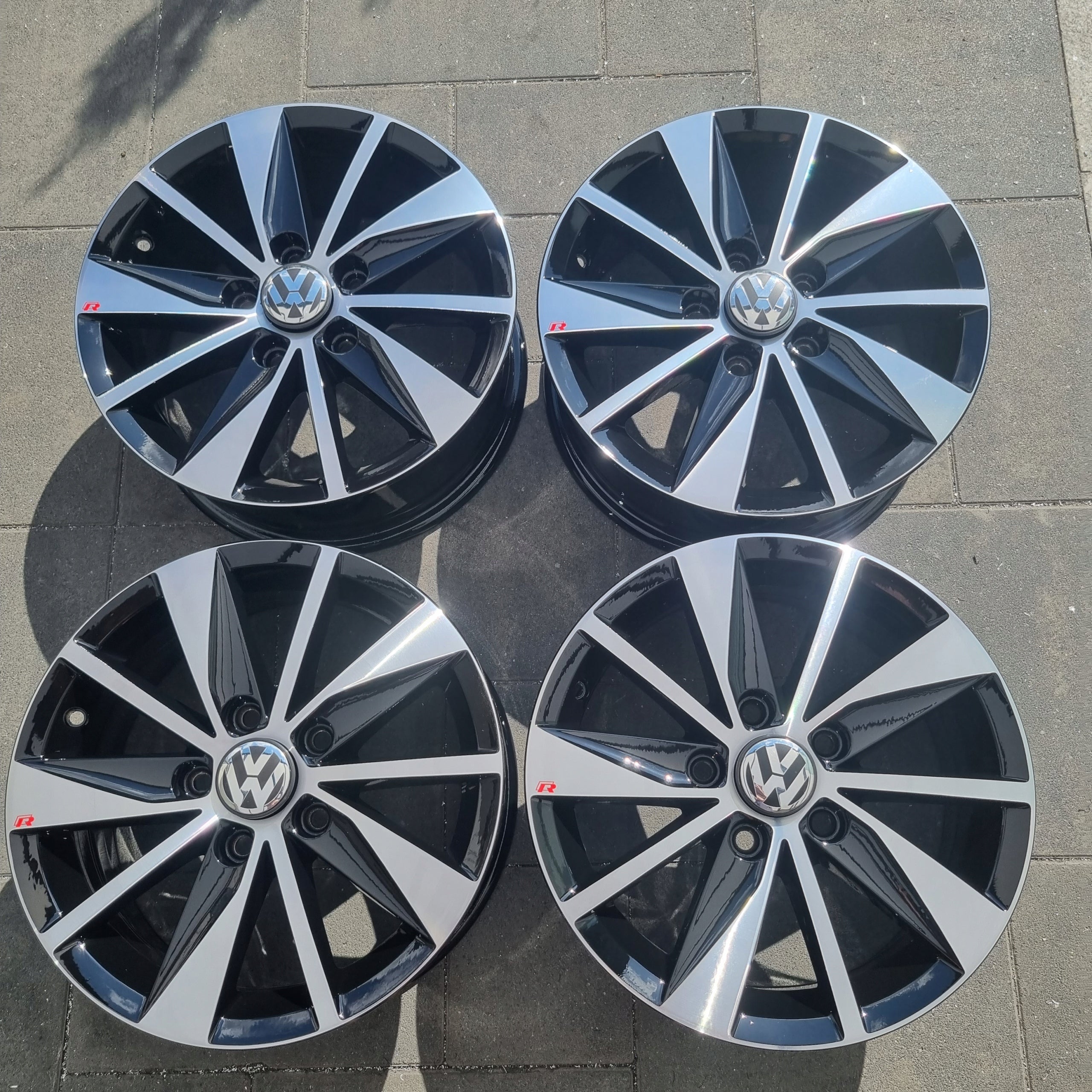  Alu Felge Volkswagen Golf V Golf VII Golf VI Golf 15 Zoll 6.0J 5x112 43ET 5G0601025AA product image