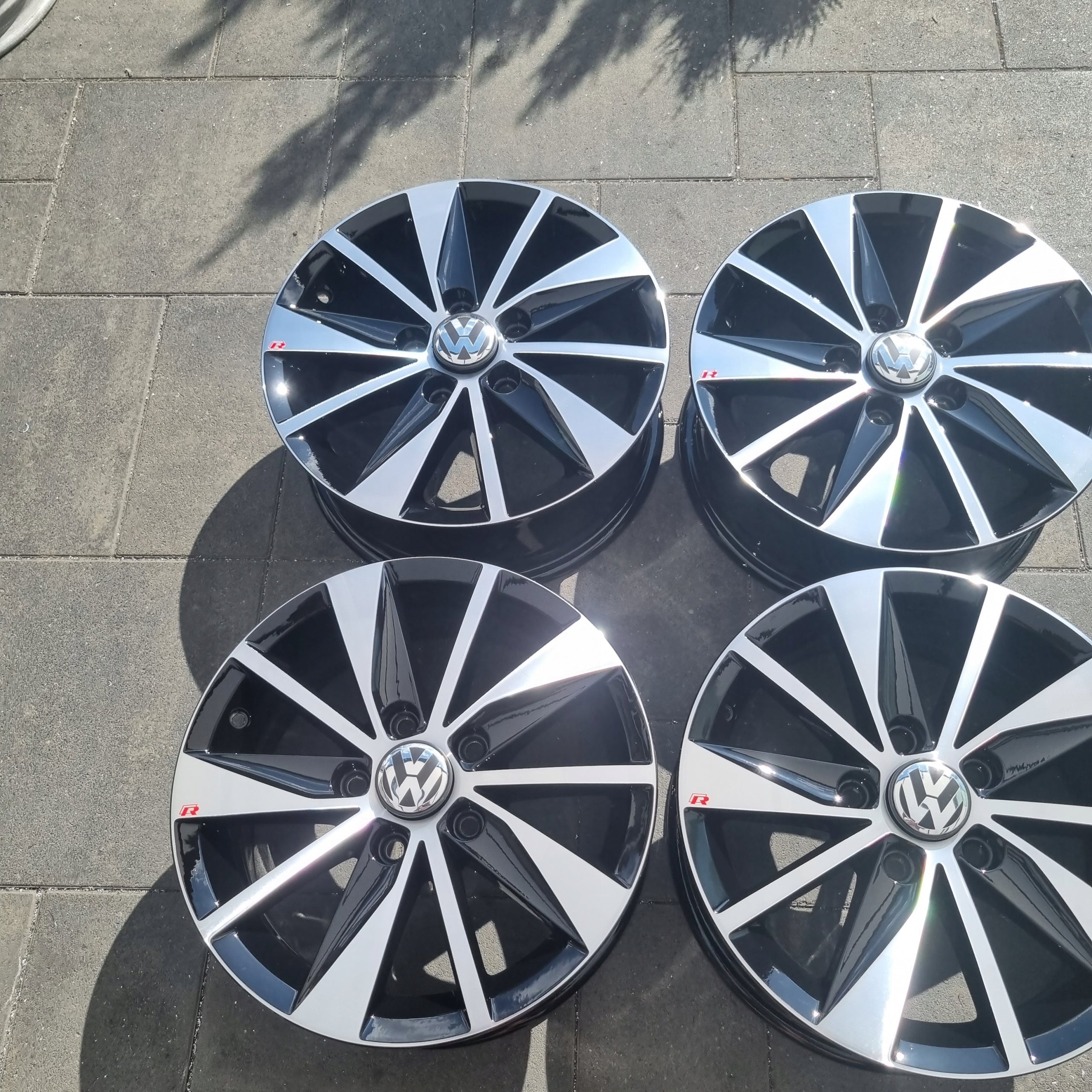 Alu Felge Volkswagen Golf V Golf VII Golf VI Golf 15 Zoll 6.0J 5x112 43ET 5G0601025AA