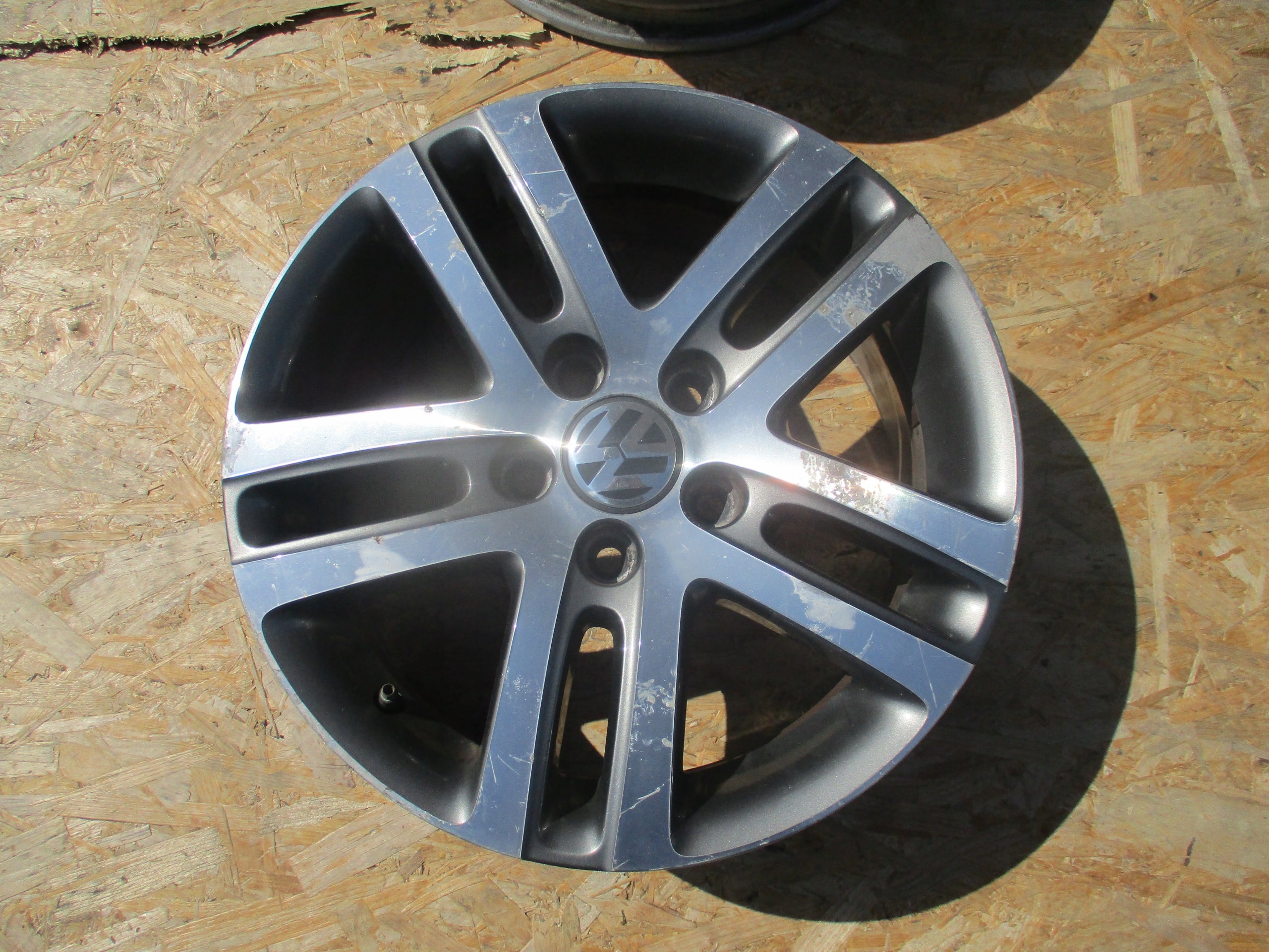 Alu Felge Volkswagen Golf V Jetta Golf VI Golf 16 Zoll 6.5J 5x112 50ET 1k0601025