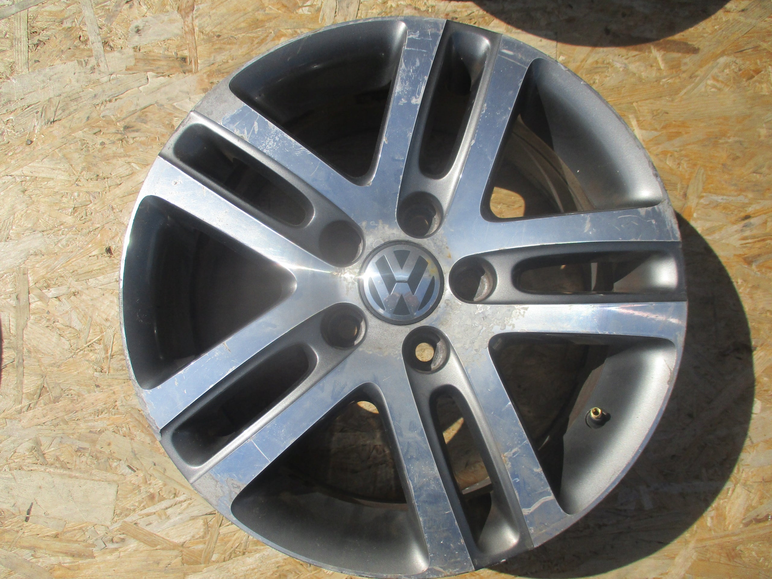 Alu Felge Volkswagen Golf V Jetta Golf VI Golf 16 Zoll 6.5J 5x112 50ET 1k0601025