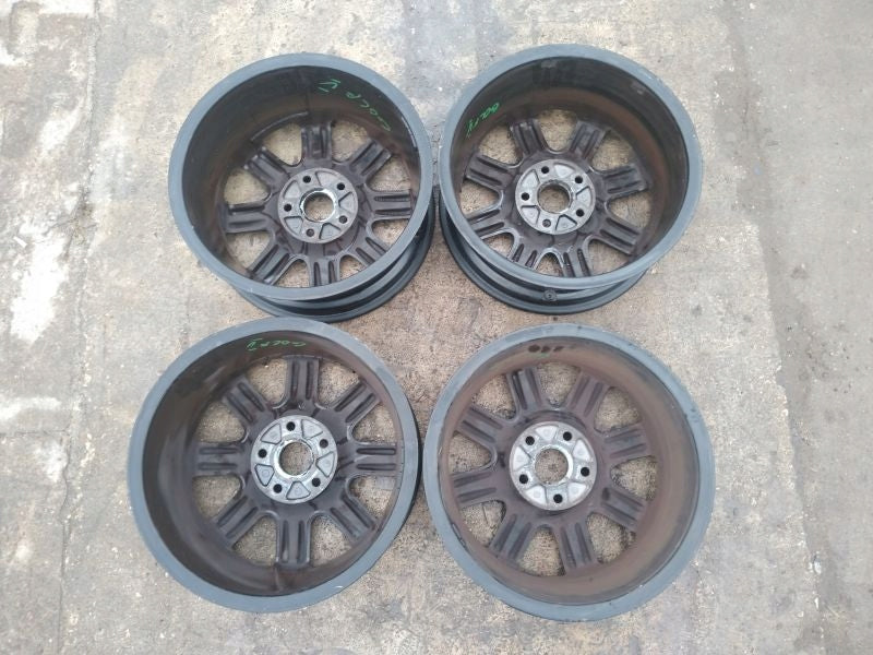 Alu Felge Volkswagen Golf V Golf 16 Zoll 6.5J 5x112 50ET 1K0601025R