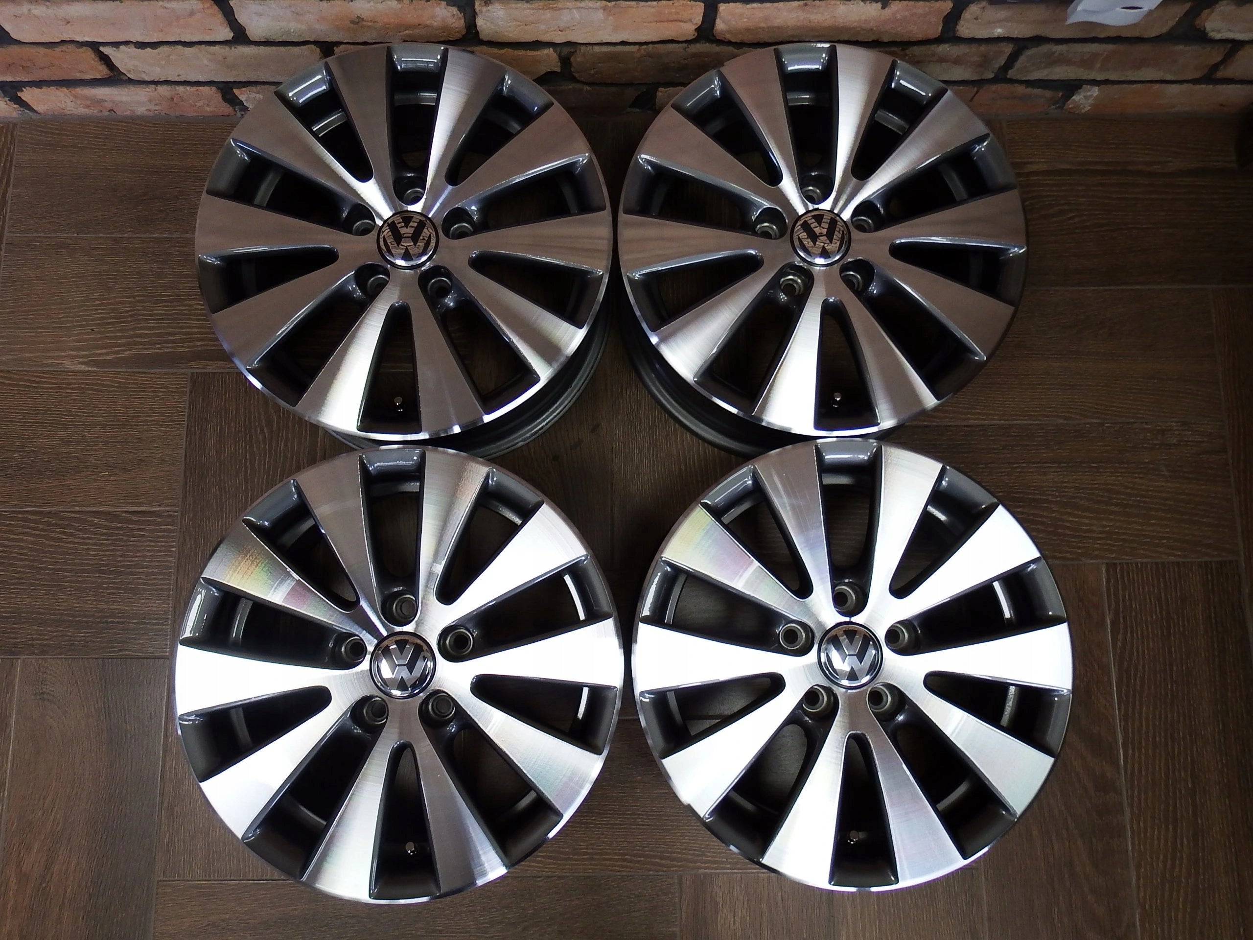 Alu Felge Volkswagen Jetta Passat Golf T4 16 Zoll 7.0J 5x112 45ET