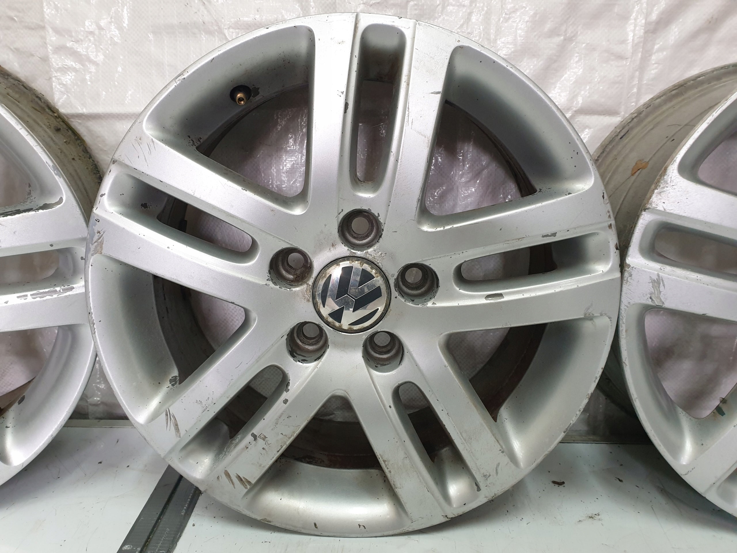 Alu Felge Volkswagen Kombi Golf Aluminum rim 16 Zoll 6.5J 5x112 1k0601025bm