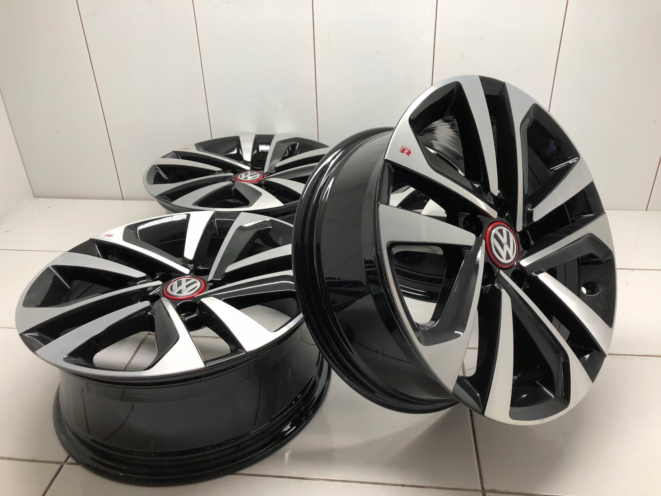  Aluminium rim Volkswagen Passat Tiguan Golf T4 17 inch 7.0J 5x112 40ET 5NA601025P  product image