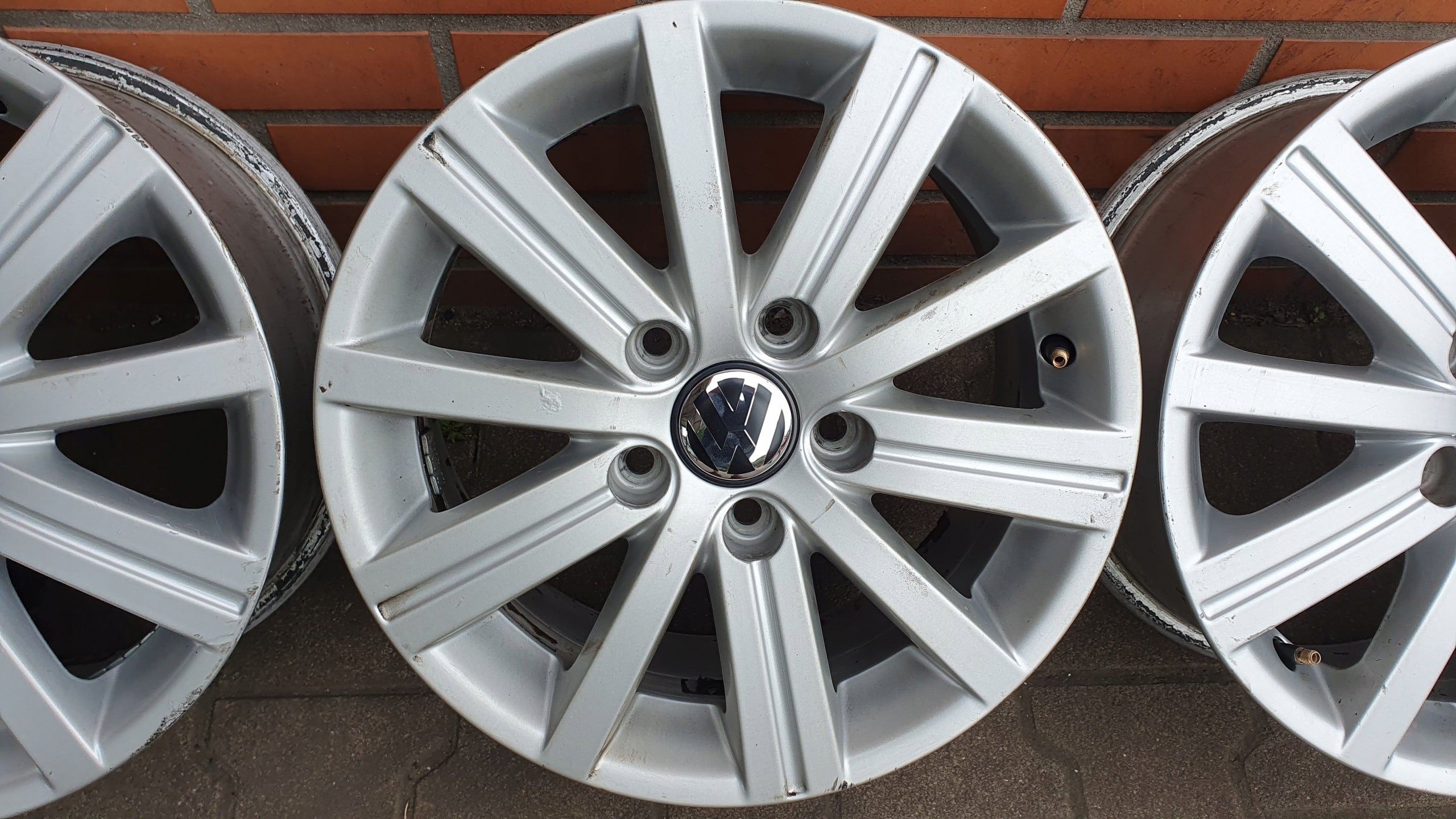 Alu Felge Volkswagen Passat Touran T5 Golf 15 Zoll 6.5J 5x112 50ET 5K0601025J