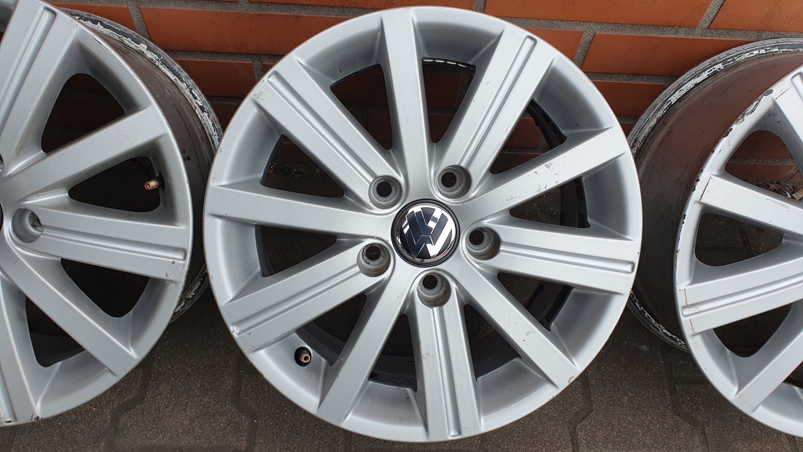 Alu Felge Volkswagen Passat Touran T5 Golf 15 Zoll 6.5J 5x112 50ET 5K0601025J