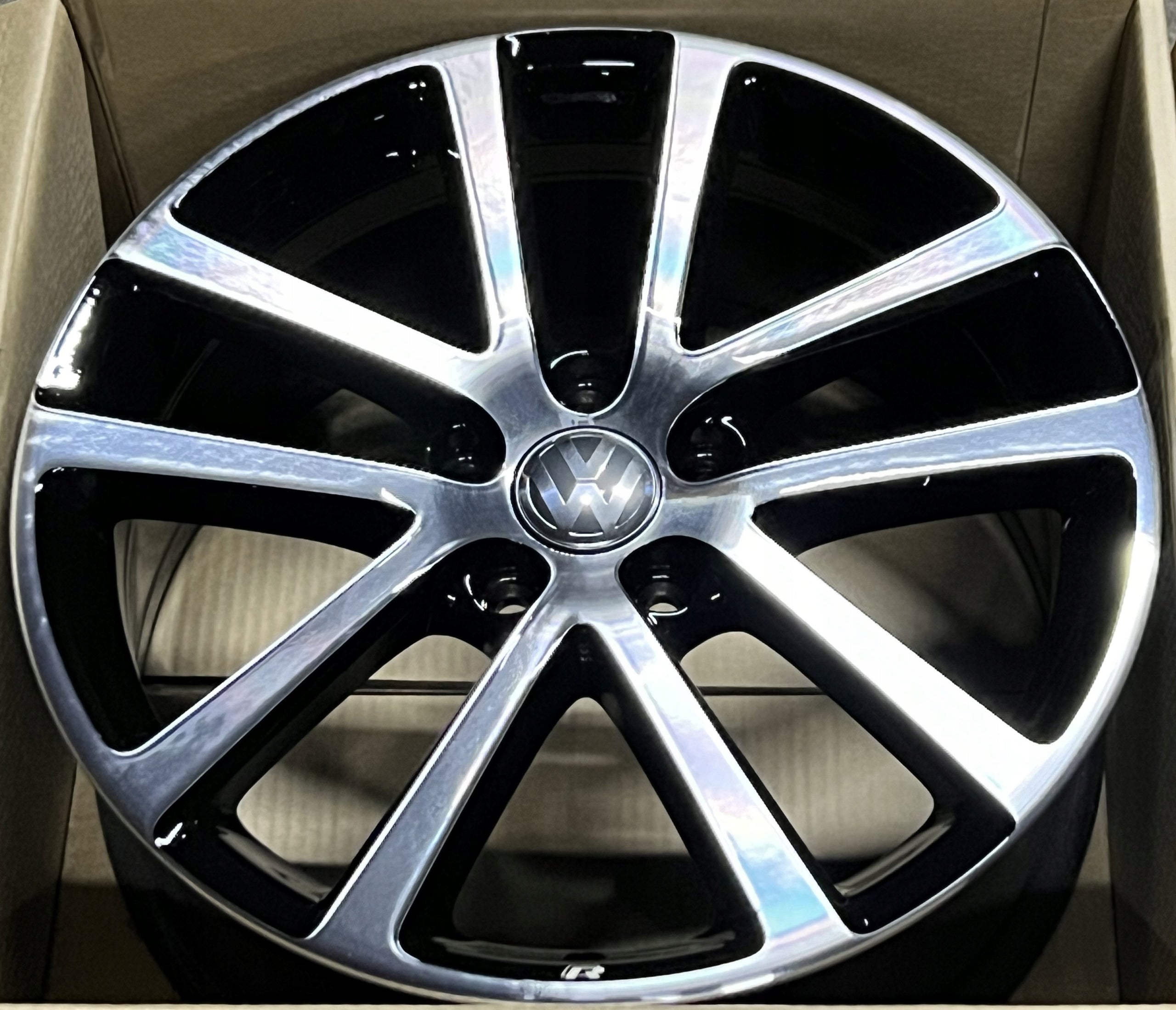 Alu Felge Volkswagen Passat T5 Golf 18 Zoll 7.5J 5x112 1k0601025AG