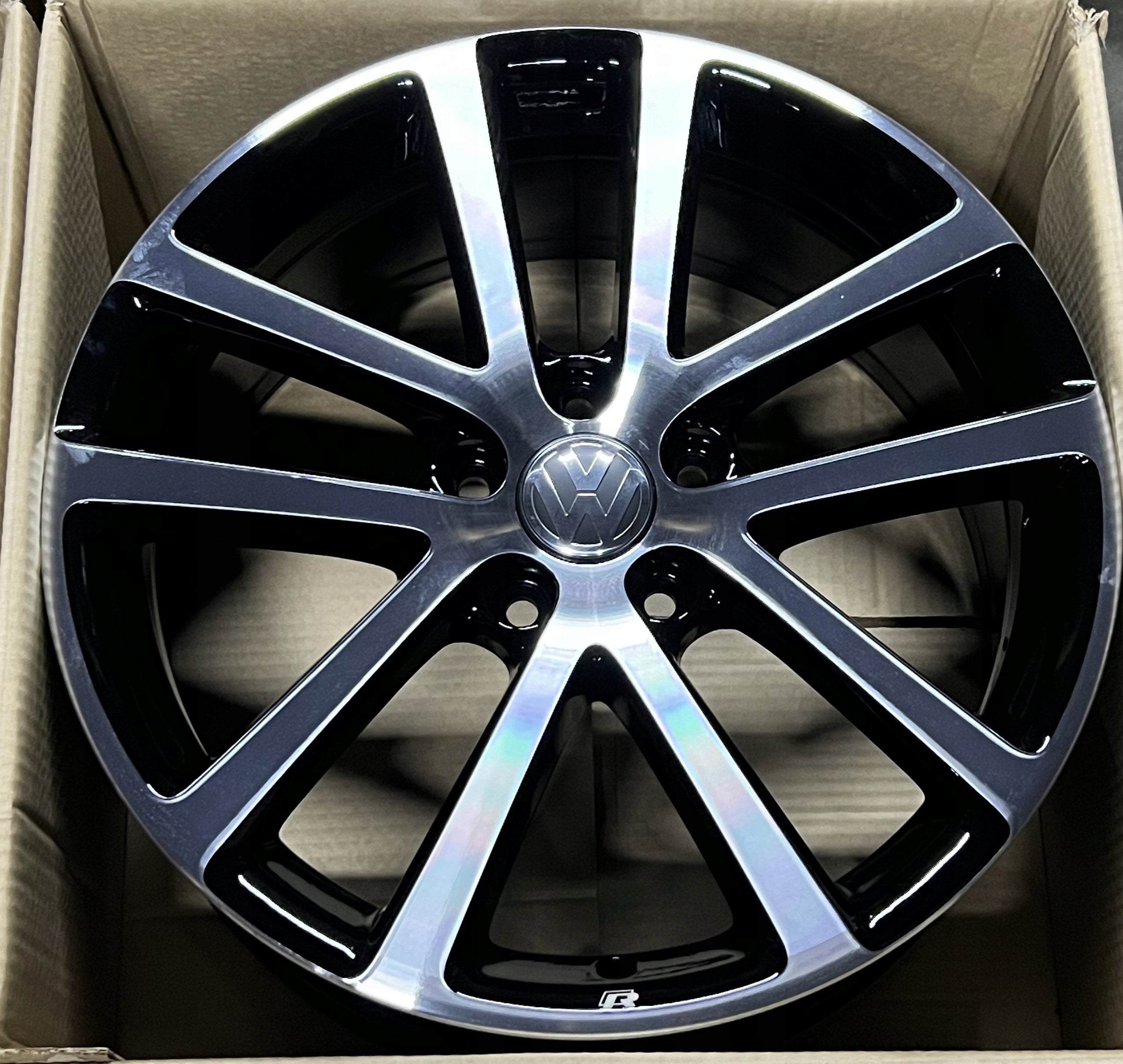 Alu Felge Volkswagen Passat T5 Golf 18 Zoll 7.5J 5x112 1k0601025AG