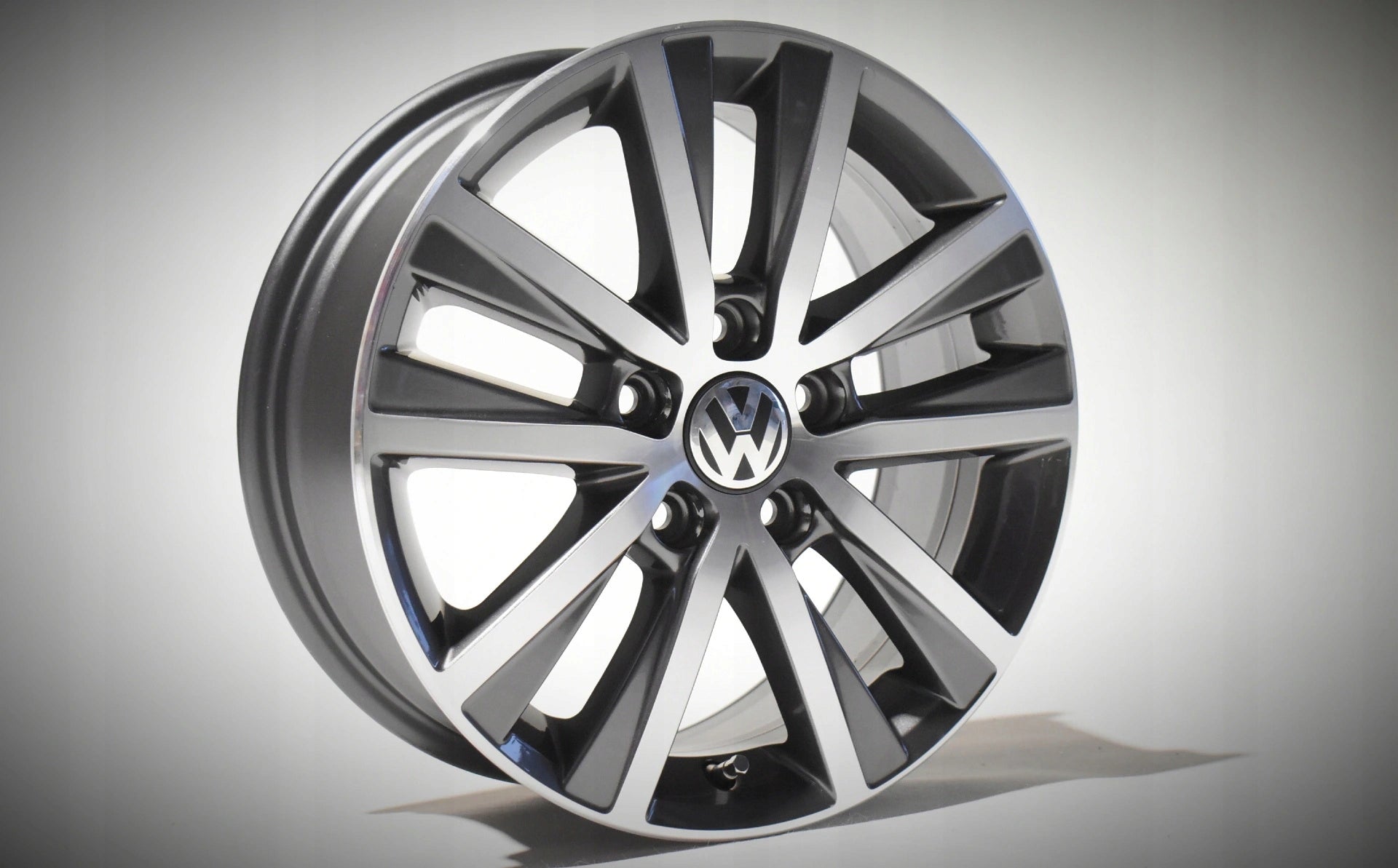  Alu Felge Volkswagen Passat T5 Golf 16 Zoll 6.5J 5x112 50ET 5K0601025AE product image