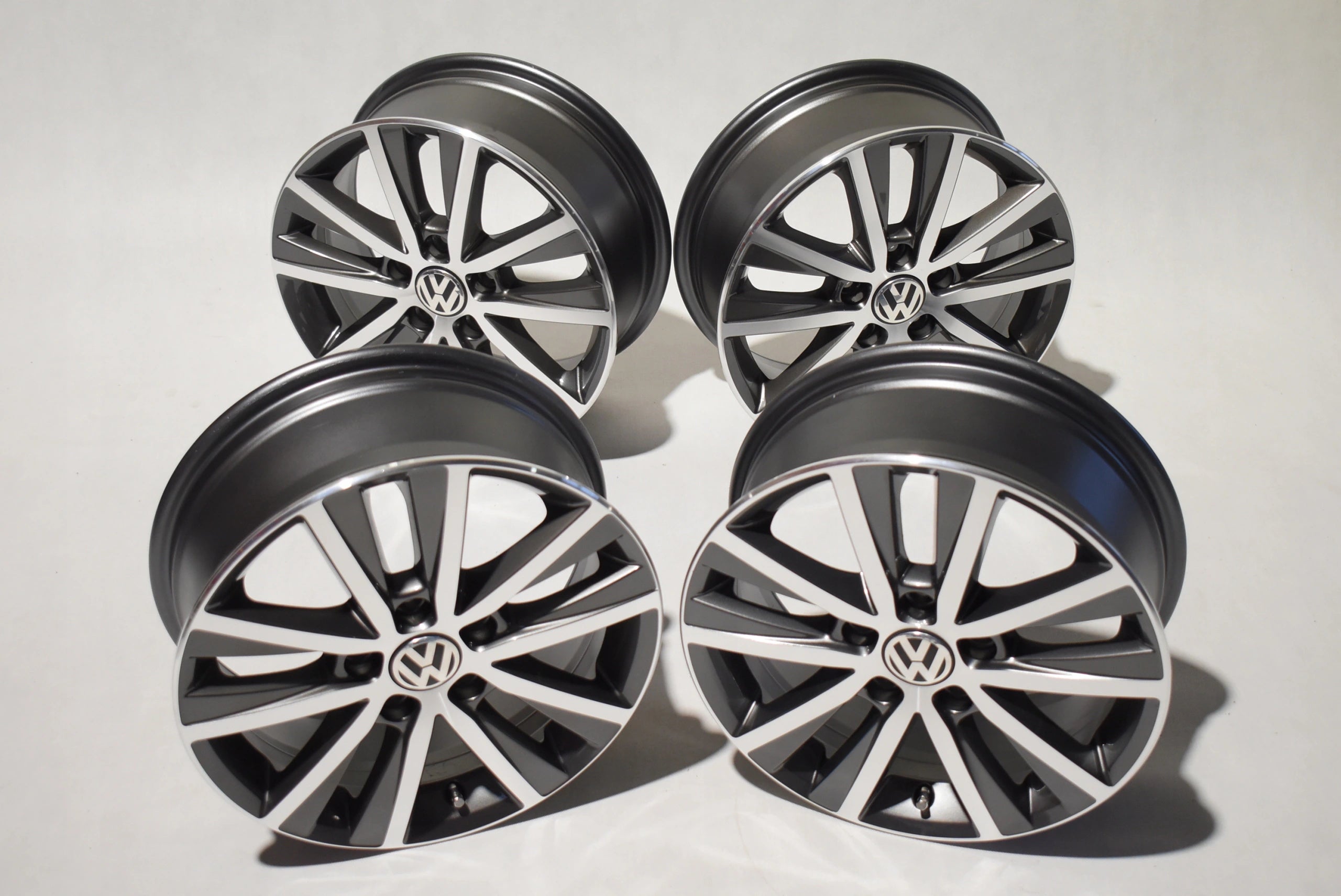 Alu Felge Volkswagen Passat T5 Golf 16 Zoll 6.5J 5x112 50ET 5K0601025AE