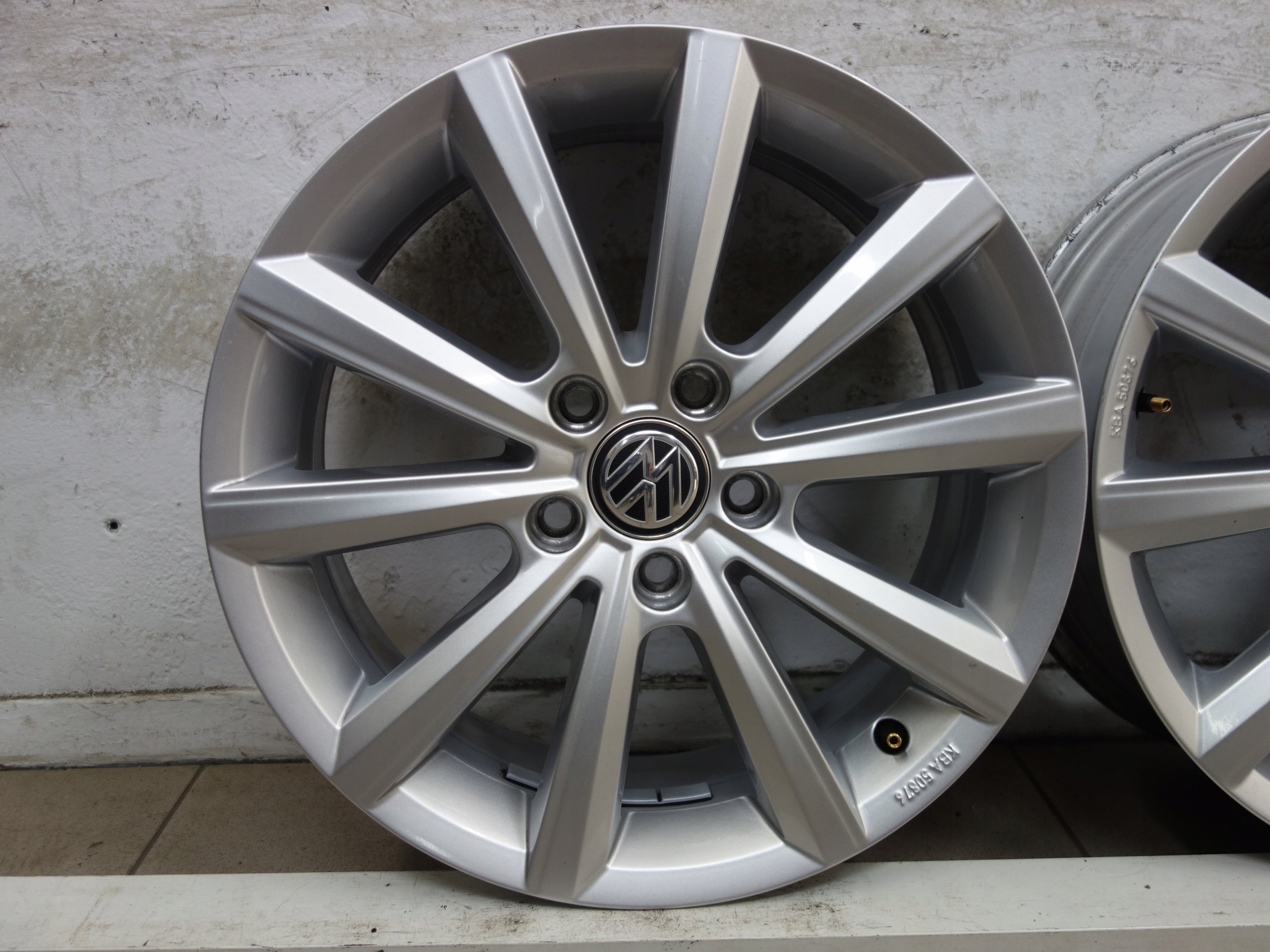 Alu Felge Volkswagen Tiguan Passat Touran Golf 17 Zoll 6.5J 5x112 41ET 3G0071497C