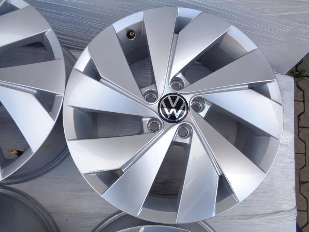 Alu Felge Volkswagen Passat Touran Golf 17 Zoll 7.5J 5x112 51ET 5H0601025C