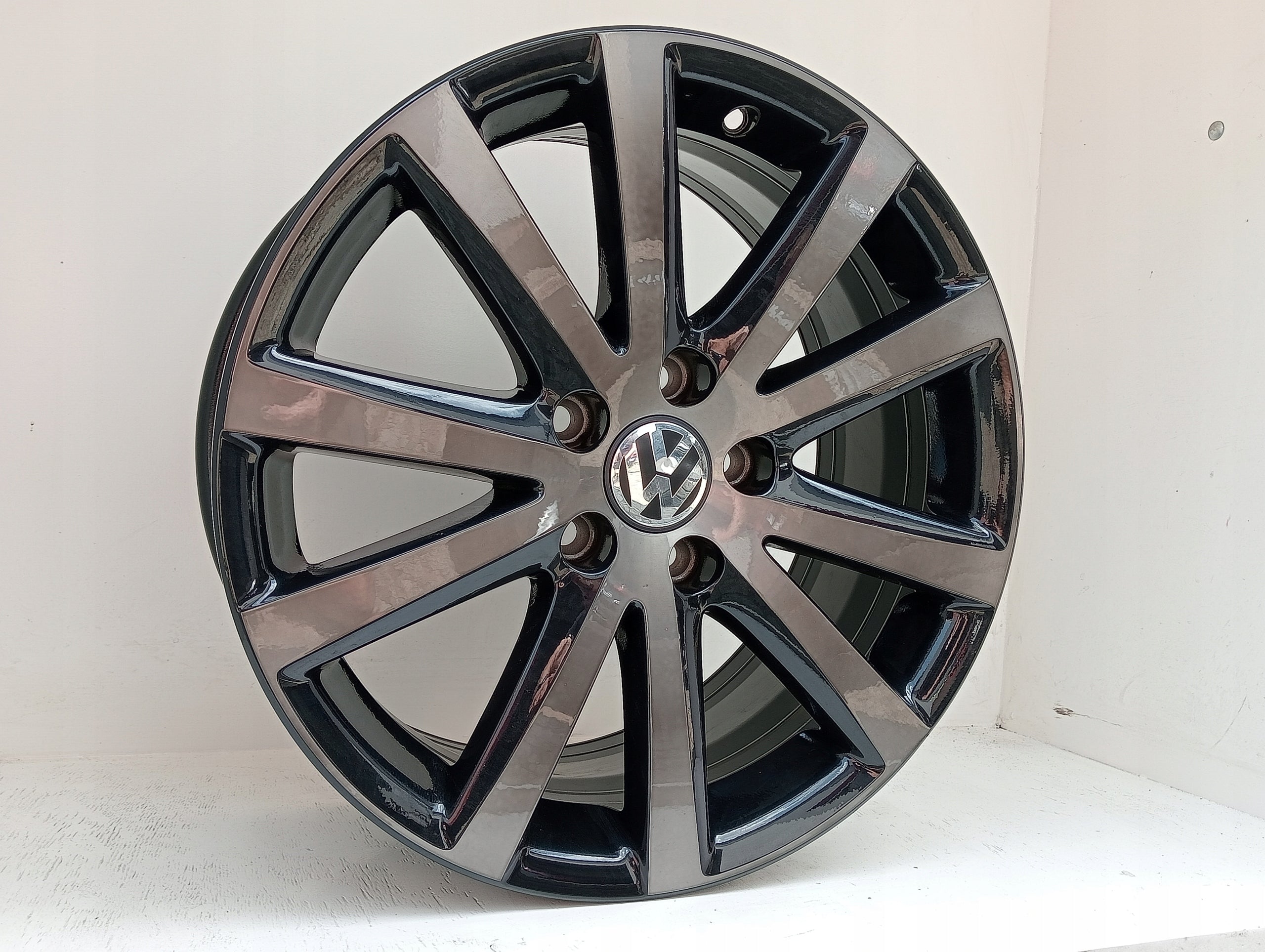 Alu Felge Volkswagen Passat Touran Golf 17 Zoll 7.5J 5x112 47ET 3c0601025