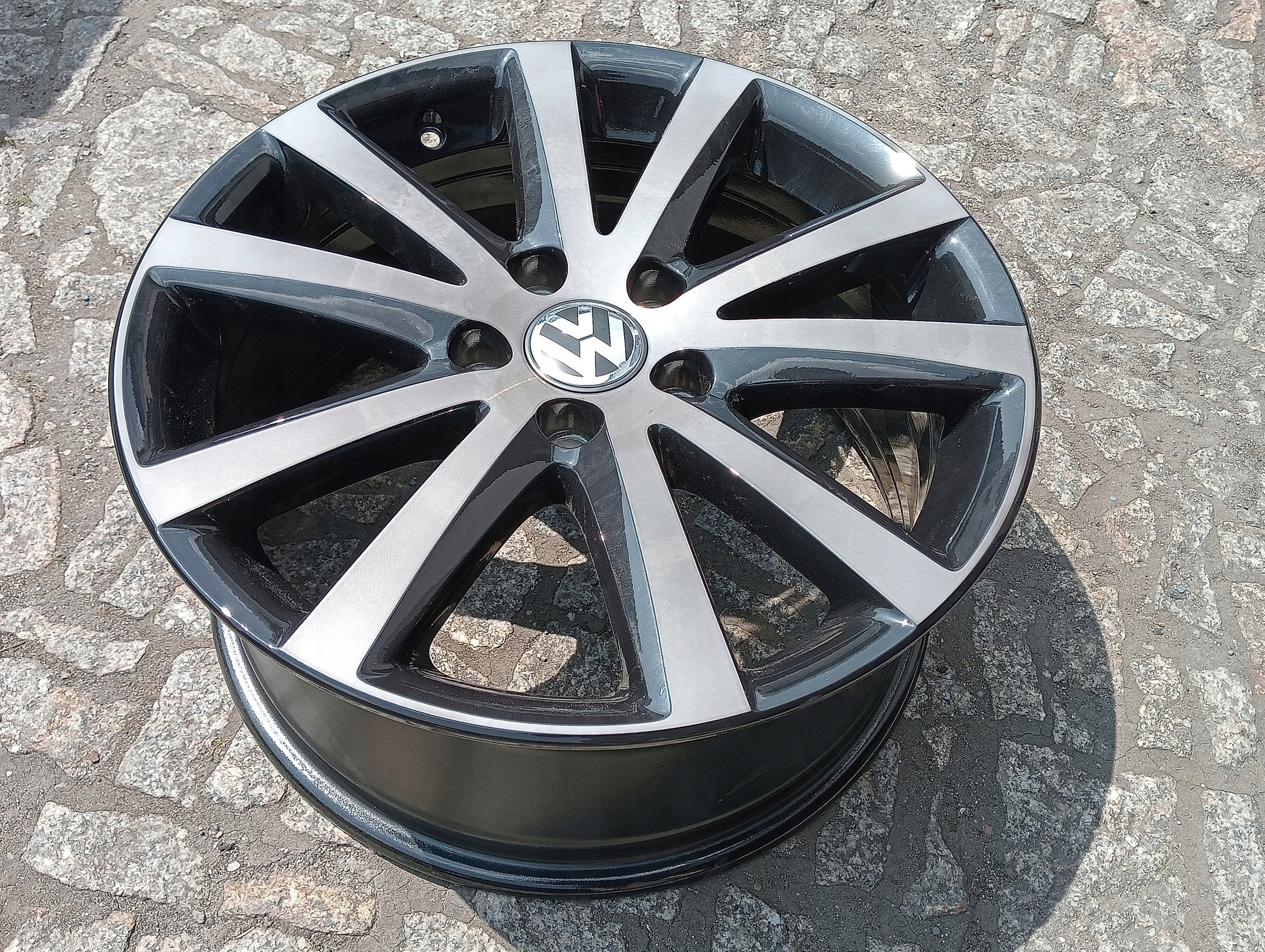 Alu Felge Volkswagen Passat Touran Golf 17 Zoll 7.5J 5x112 47ET 3c0601025