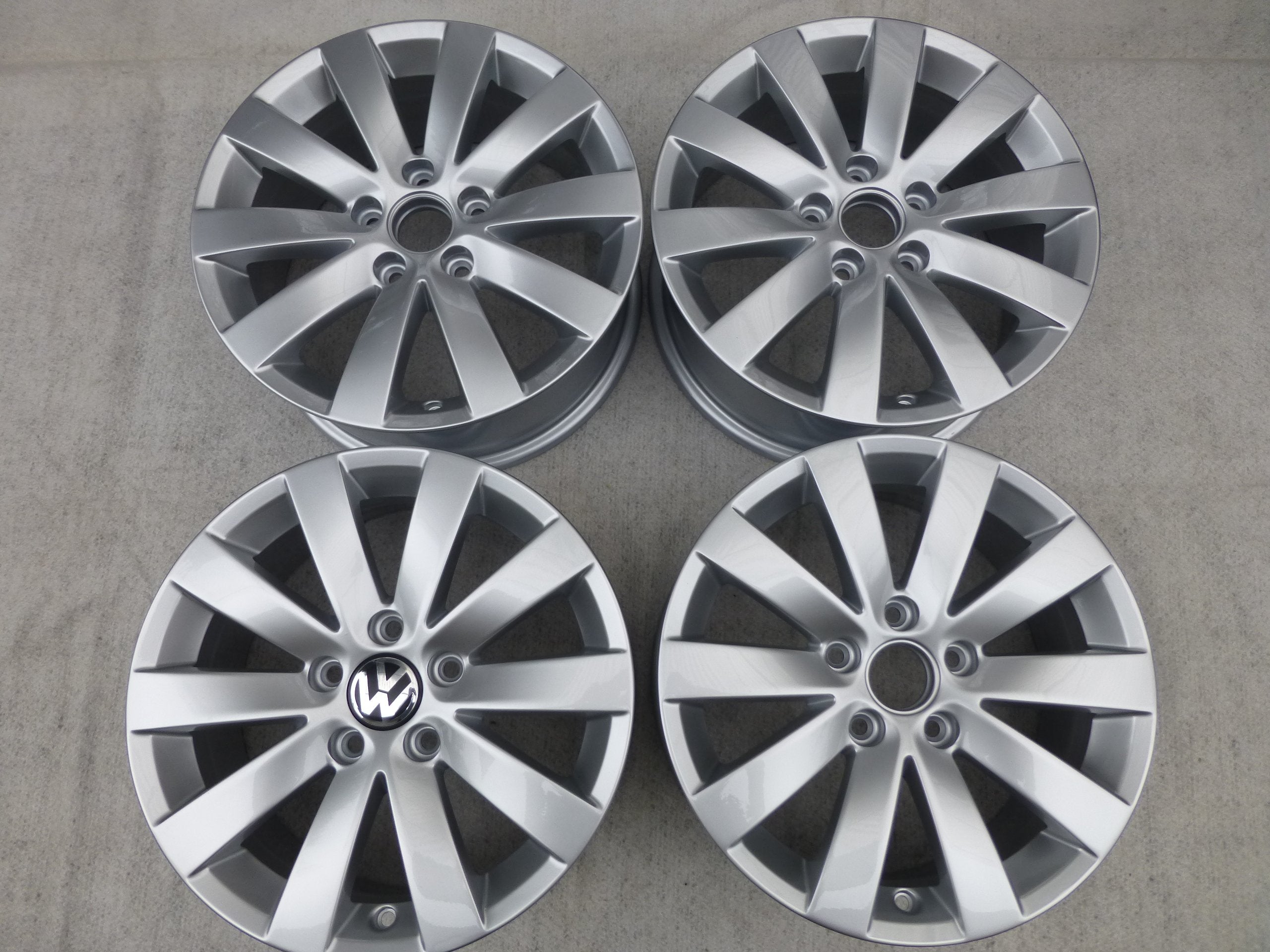 Alu Felge Volkswagen Passat Golf Touran Aluminum rim 16 Zoll 6.5J 5x112 42ET