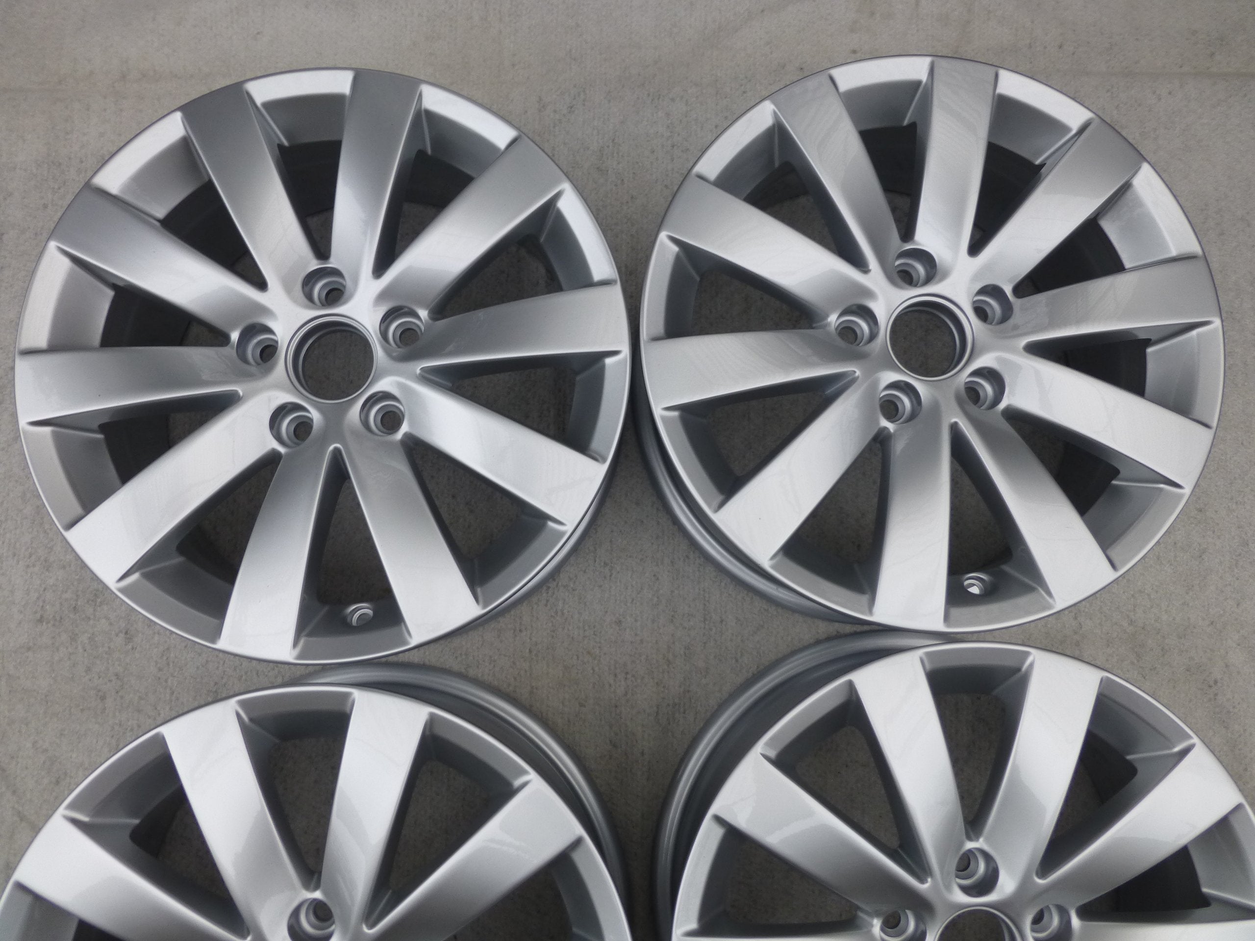 Alu Felge Volkswagen Passat Golf Touran Aluminum rim 16 Zoll 6.5J 5x112 42ET