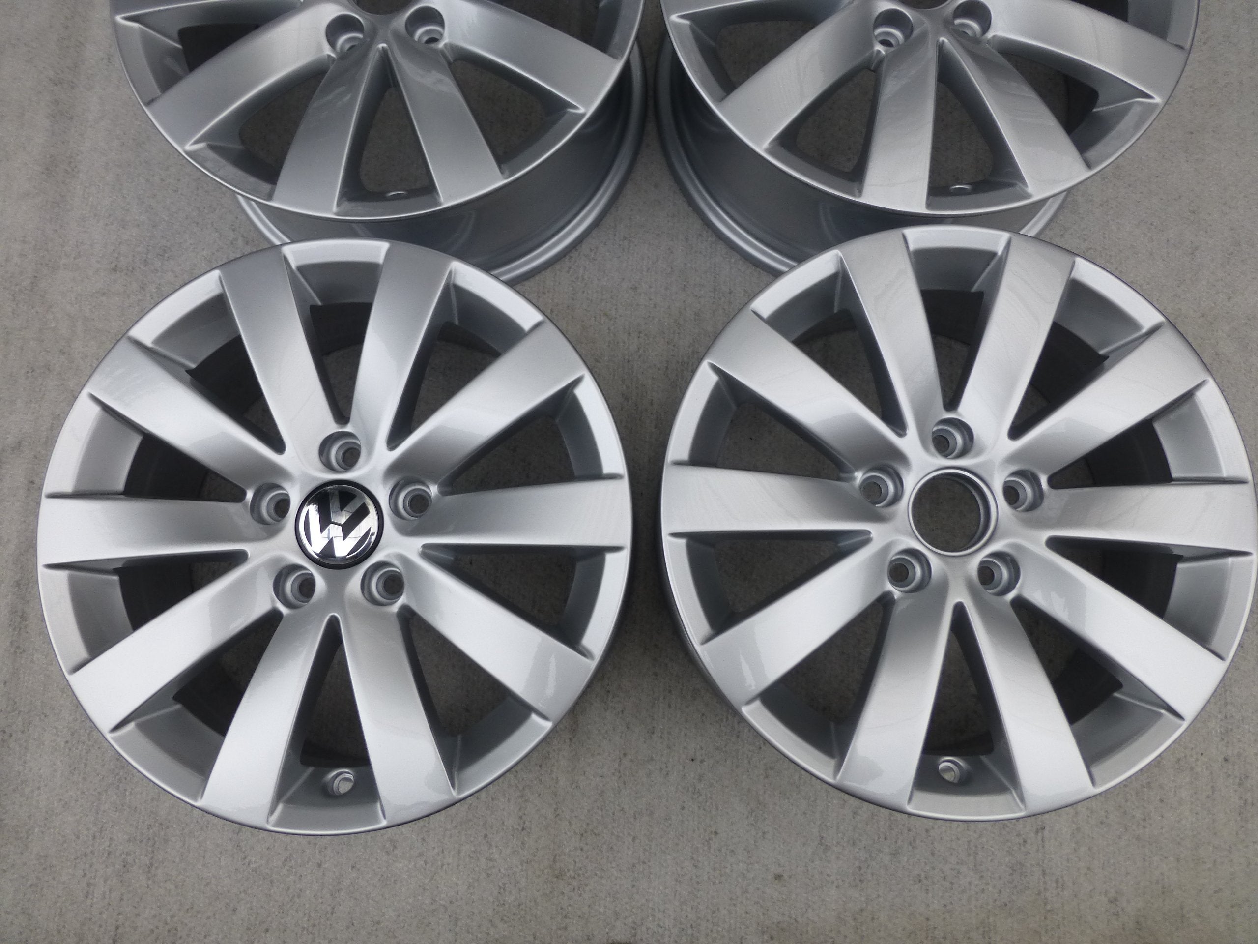 Alu Felge Volkswagen Passat Golf Touran Aluminum rim 16 Zoll 6.5J 5x112 42ET